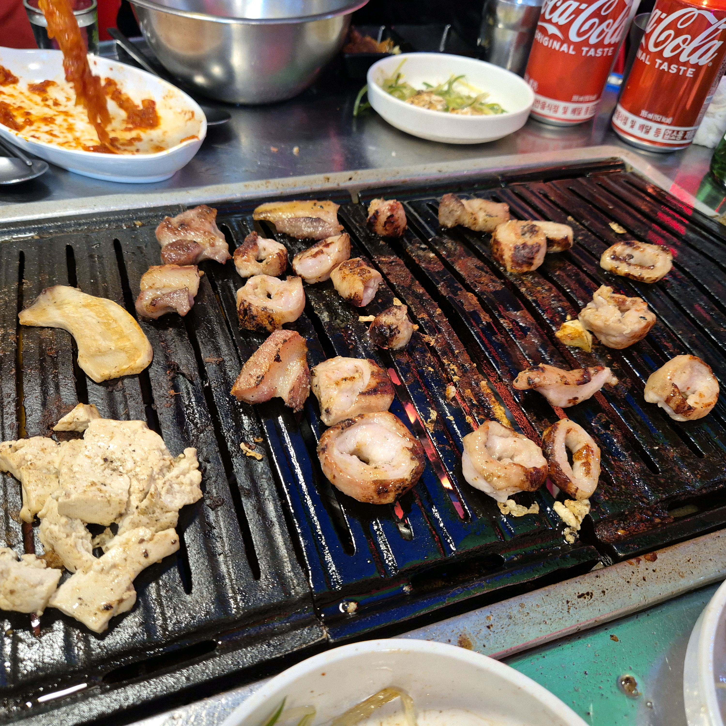 Evergreen Water Station Restaurant Grilled Pork Stone Coal