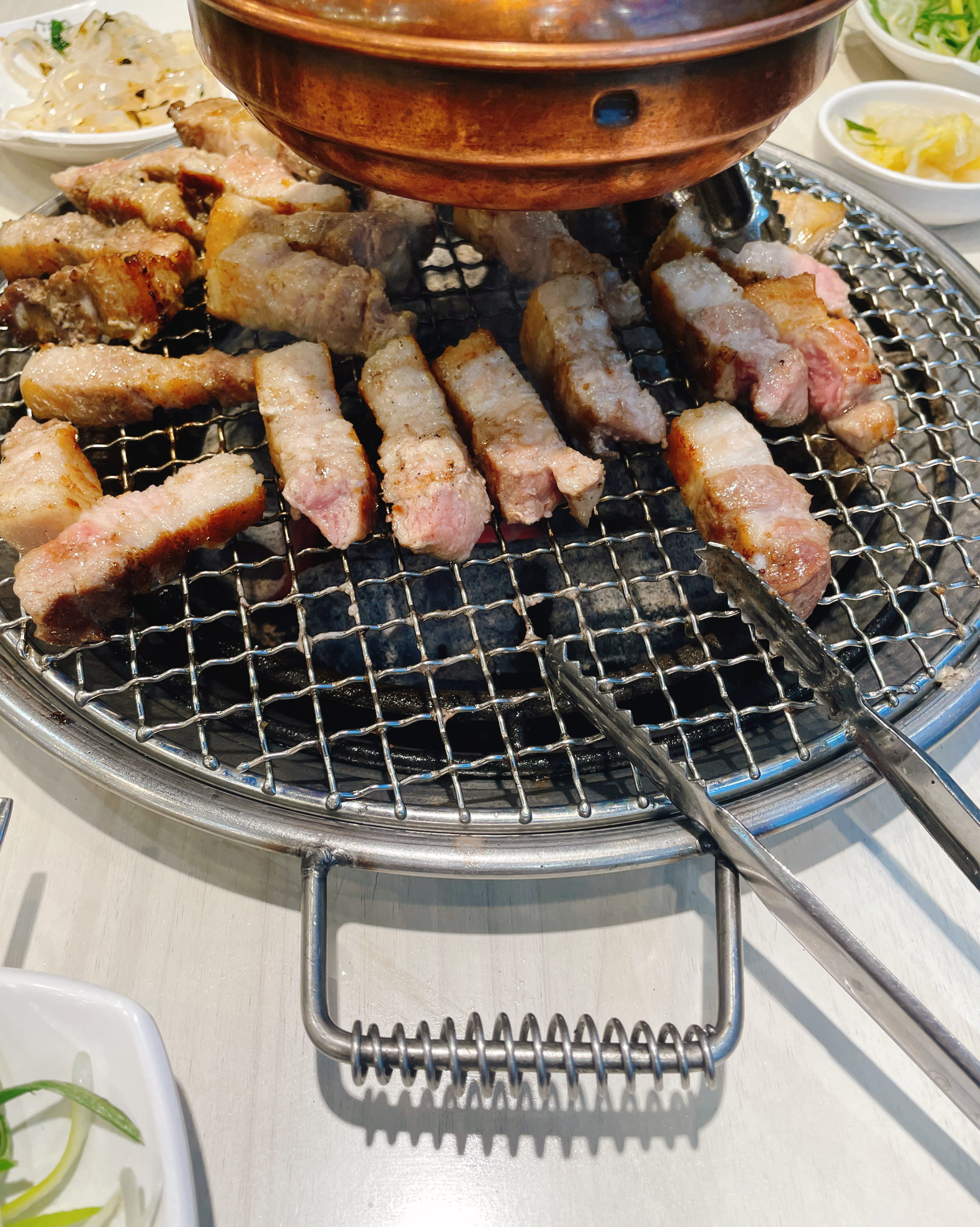 반찬, 고기의 질이나 매장 청결도 이런 기본적인 것들은 매우 우수하여 언급을 할 필요는 없