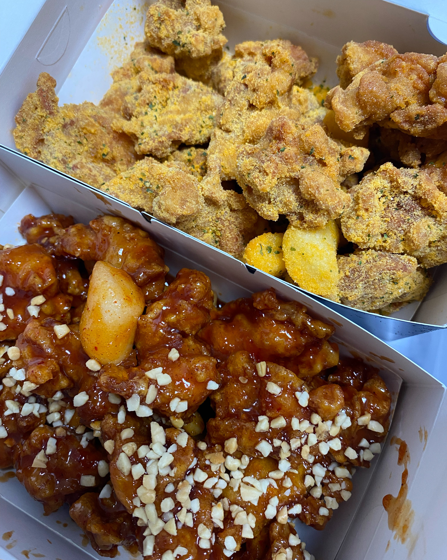  한국 서울 잠실역 주변 치킨 전문점 맛집 닭강정아