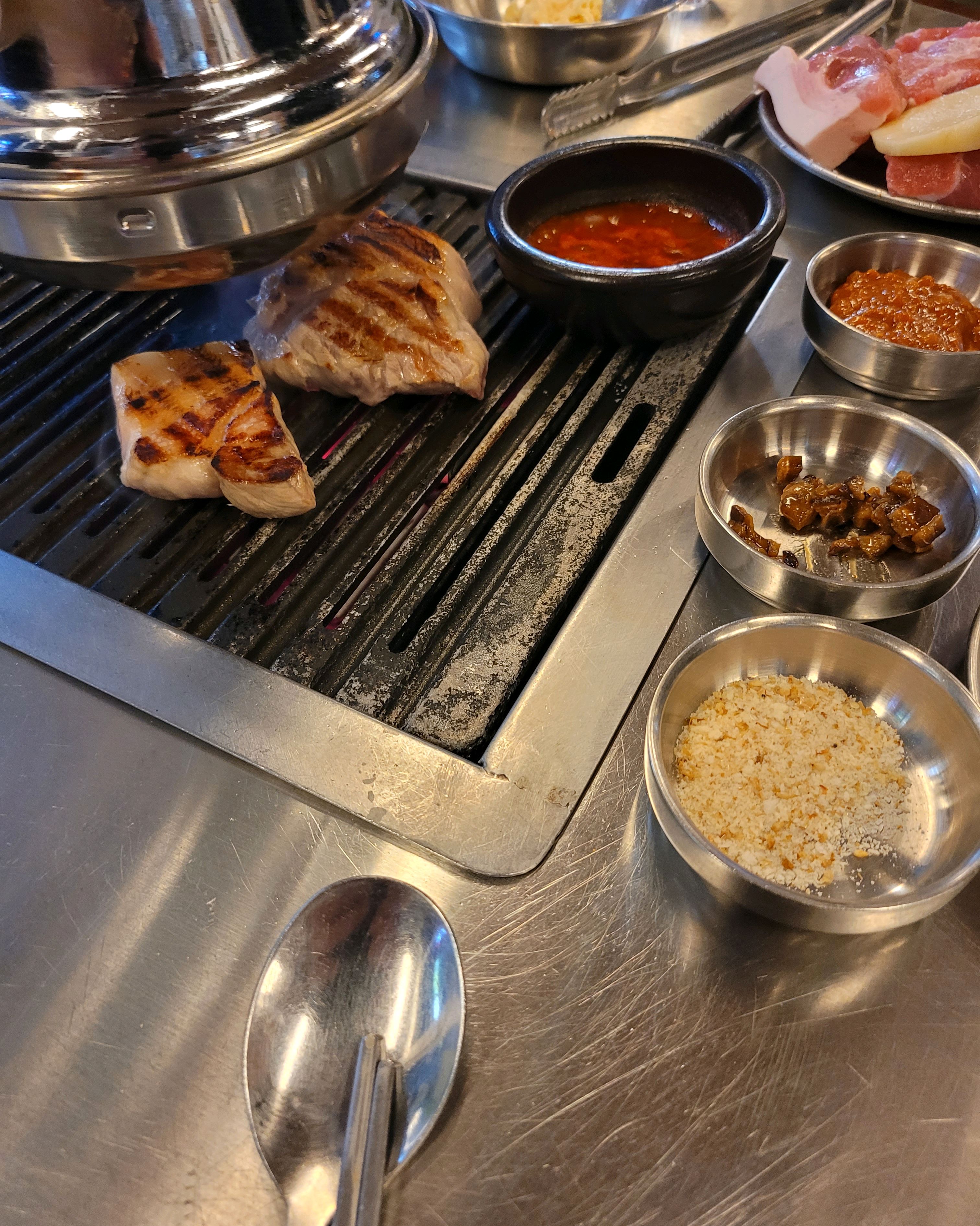 산본역식당 뭉텅 산본점