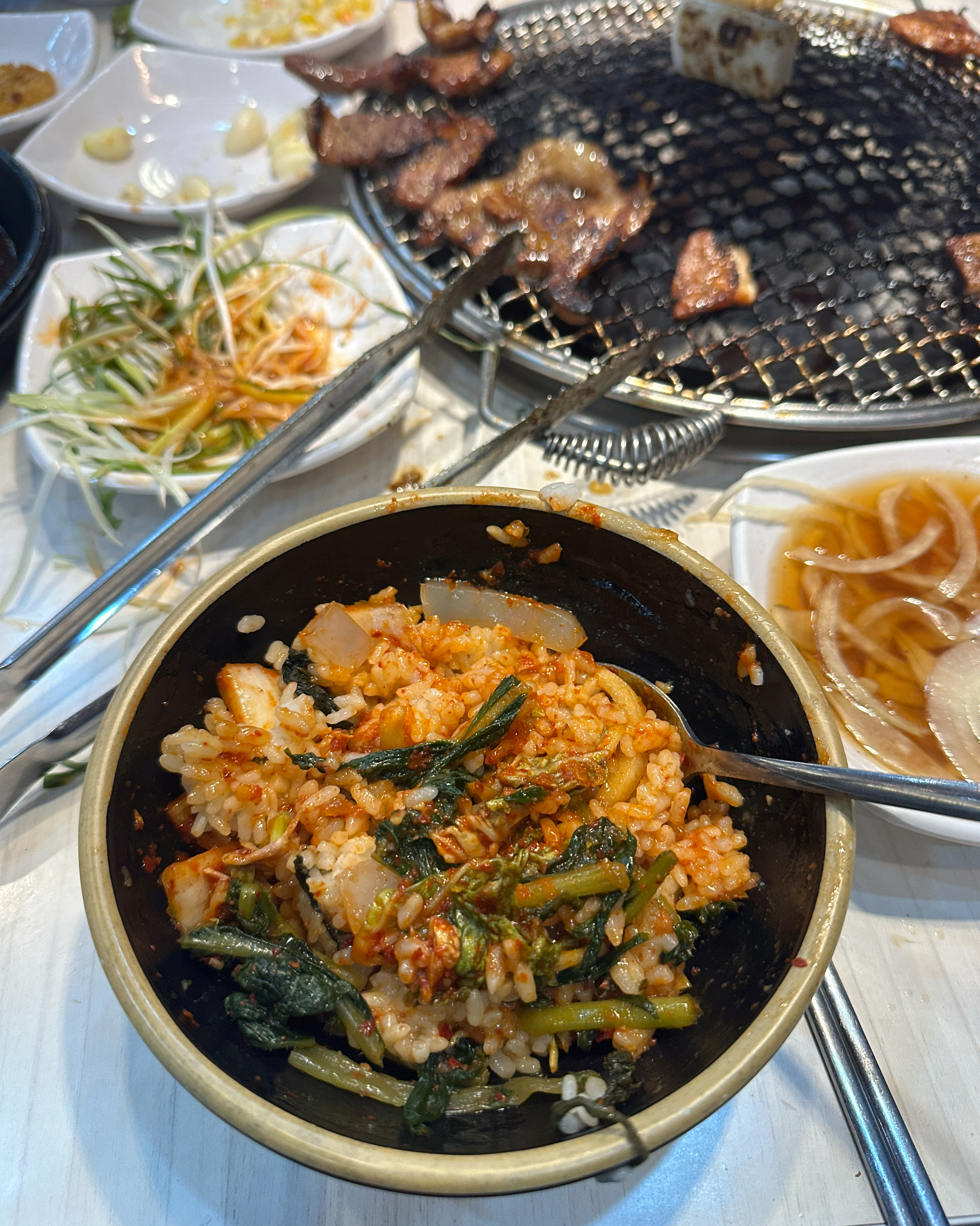 이집은 고기먹다가 곤드레밥에 열무 된장 김치넣고 비벼먹을수있어서 너무좋음.팥빙수도있어요. - 어린이대공원 맛집 명륜진사갈비 군자점