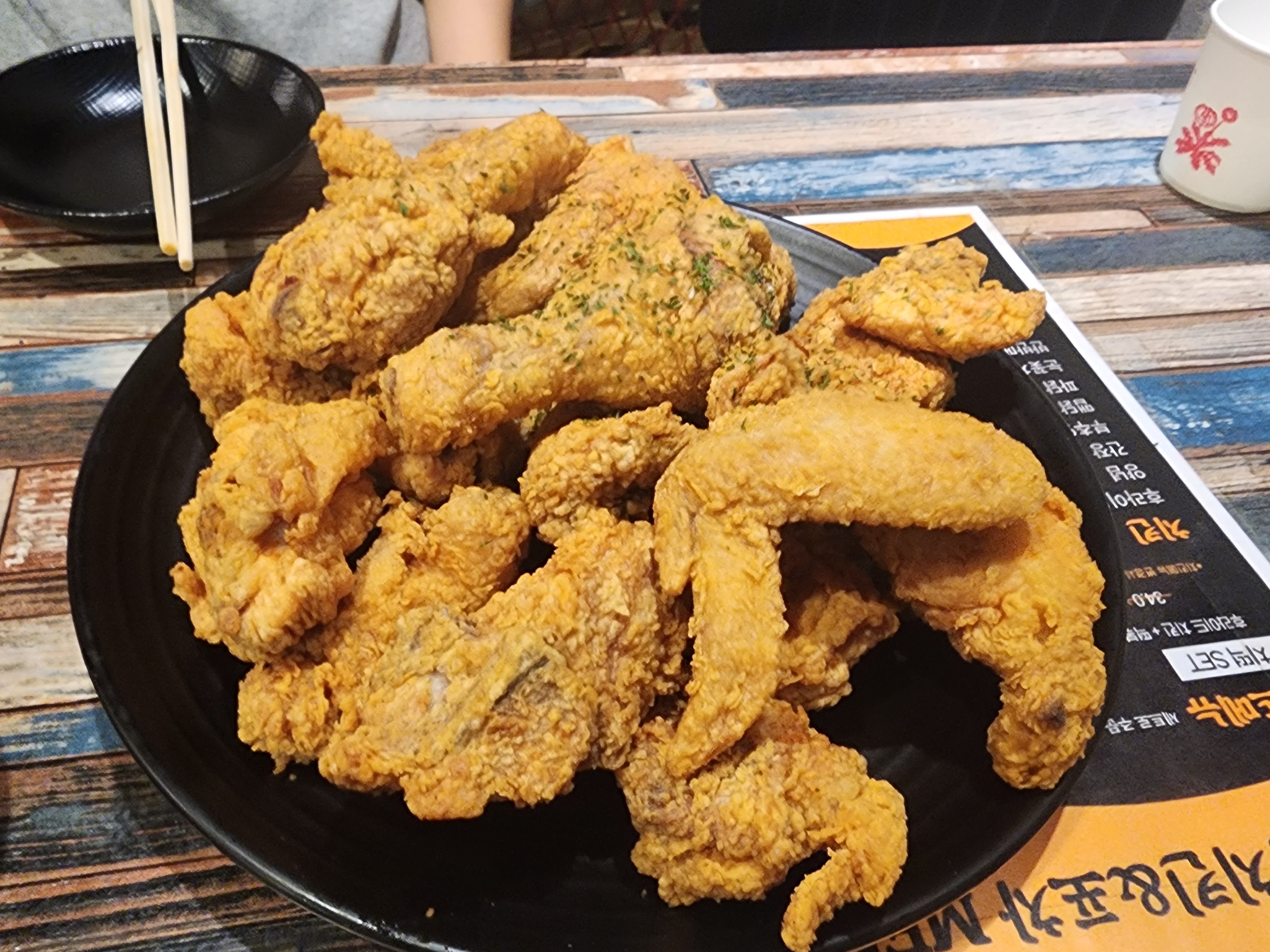 진짜 웬만한 프랜차이즈보다 치킨이 맛있습니다. - 경포대 맛집 강릉치킨포차