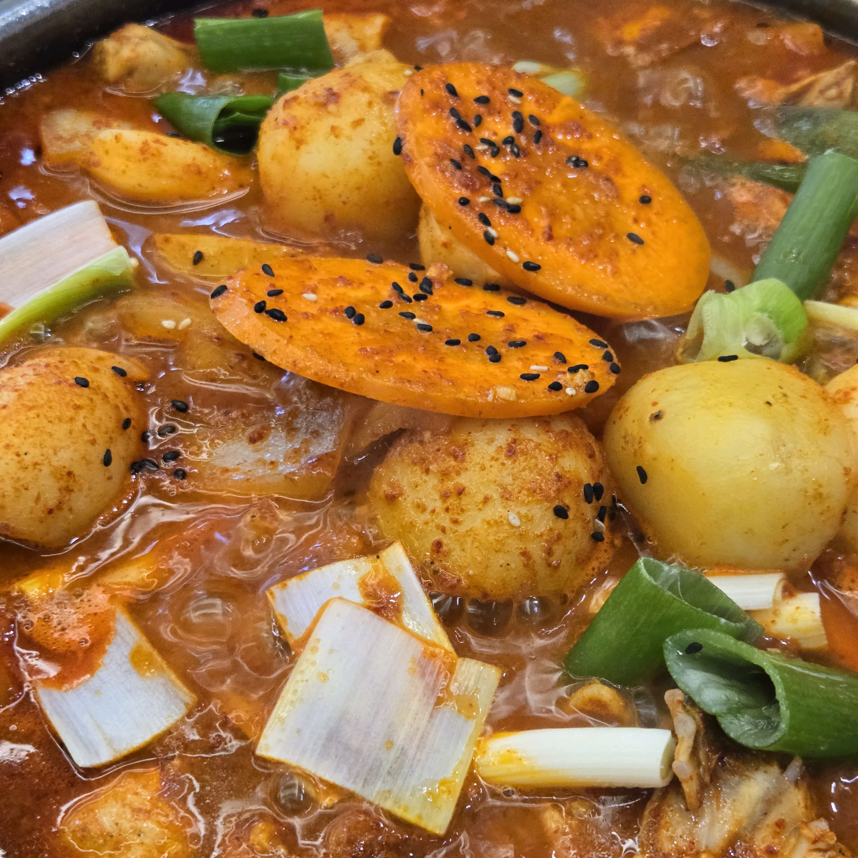 
상록수역식당 조순금닭도리탕