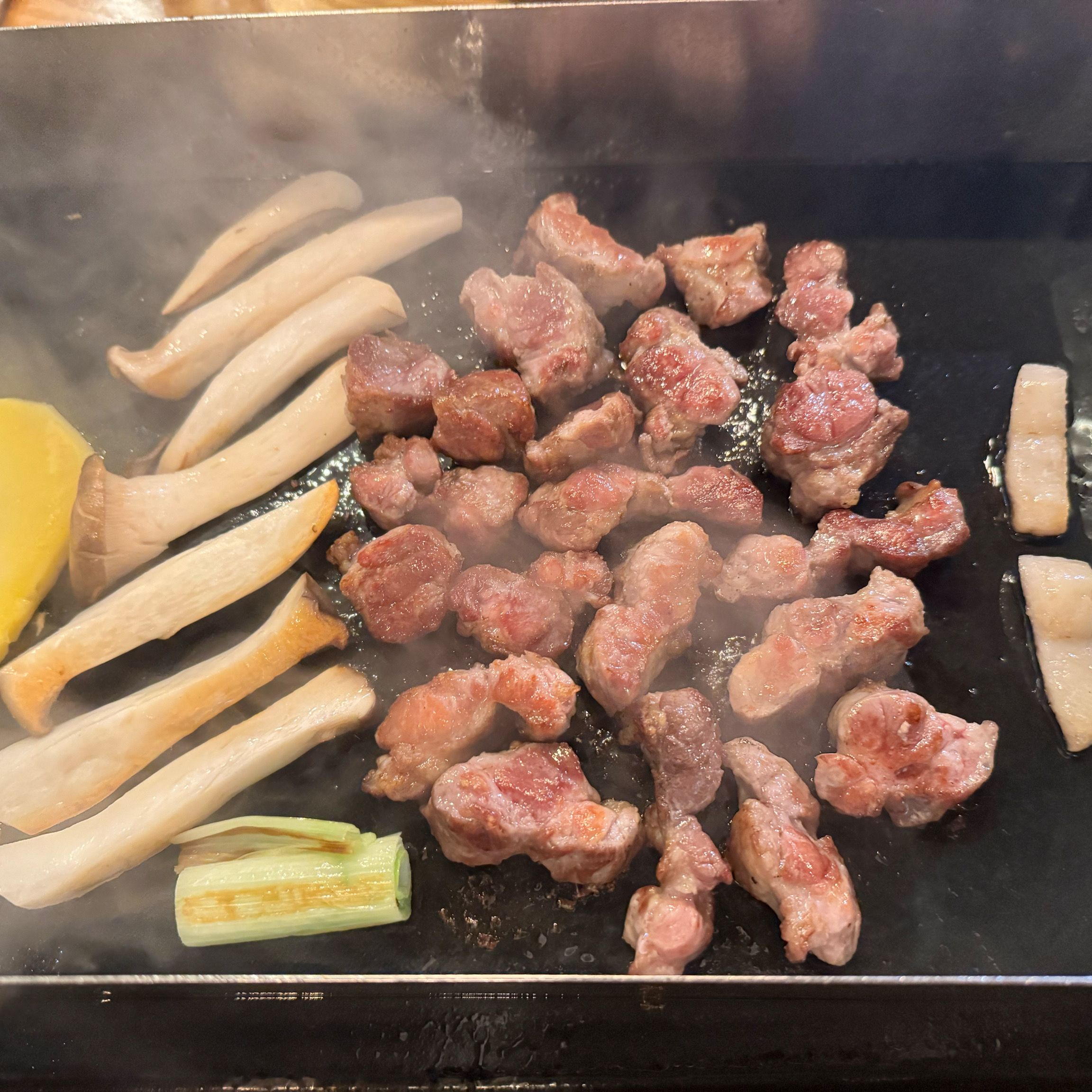 
애오개역식당 곱창파는고깃집 공덕본점