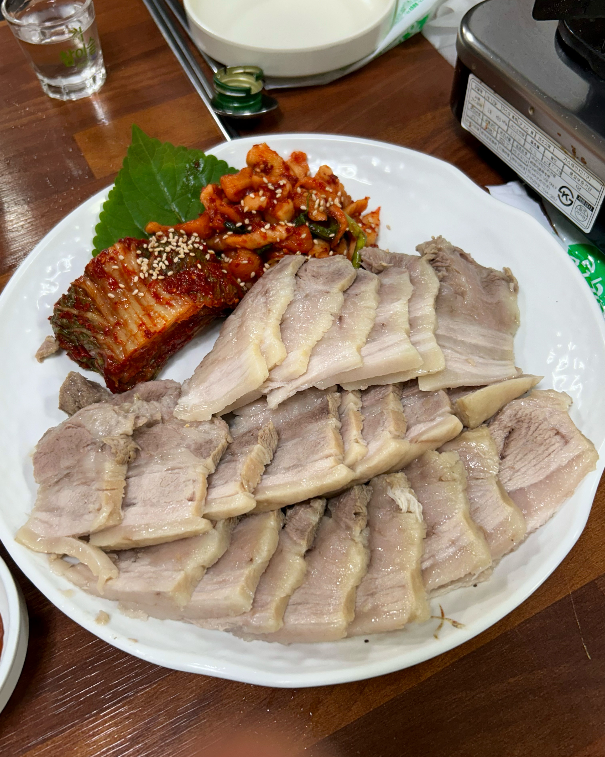 [광화문 맛집 종로3가 장군굴보쌈] 직접 가본 로컬 리뷰