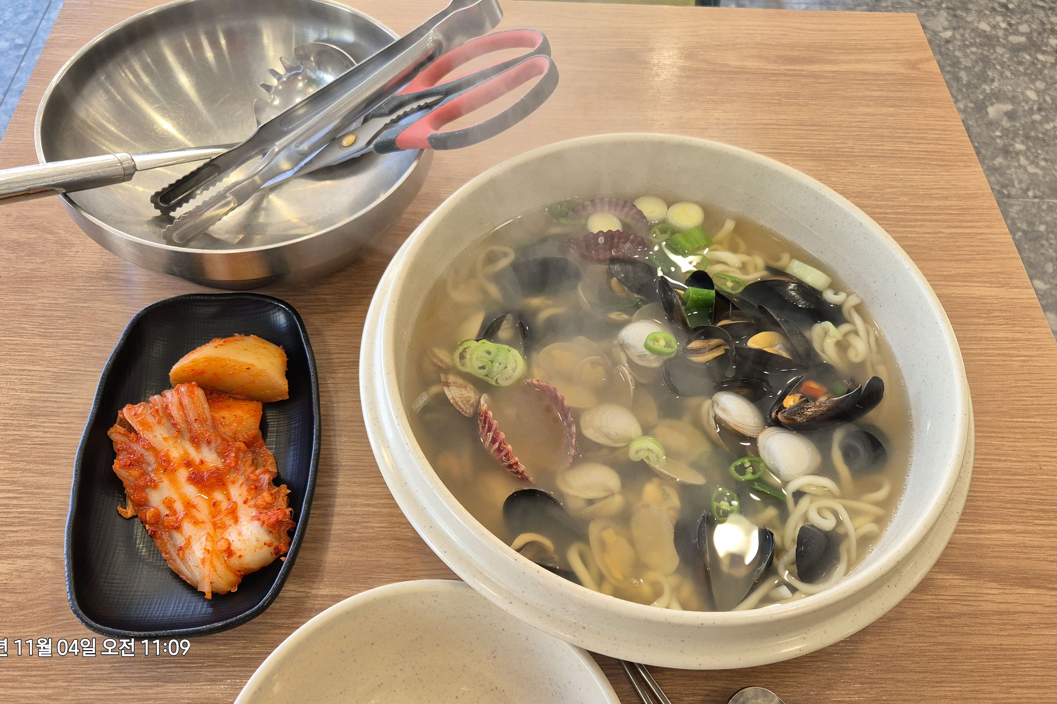 일단 물가상승이 심해서 그런지 - 송정 맛집 해운대31cm해물칼국수 송정직영점