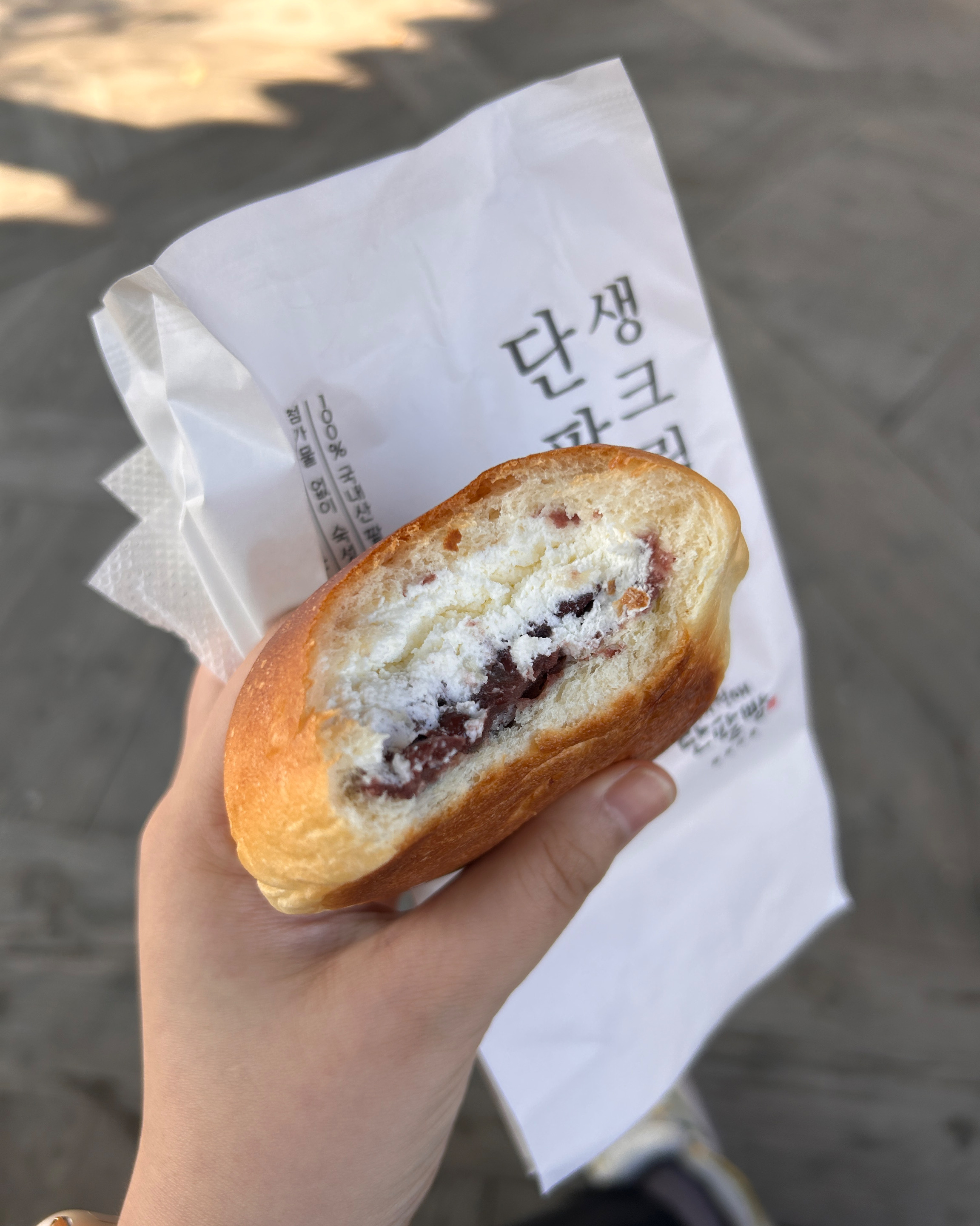 빵순이라면 안동 가시는 길에 들러보심이,, - 하회마을 맛집 시월애단팥빵 하회장터점