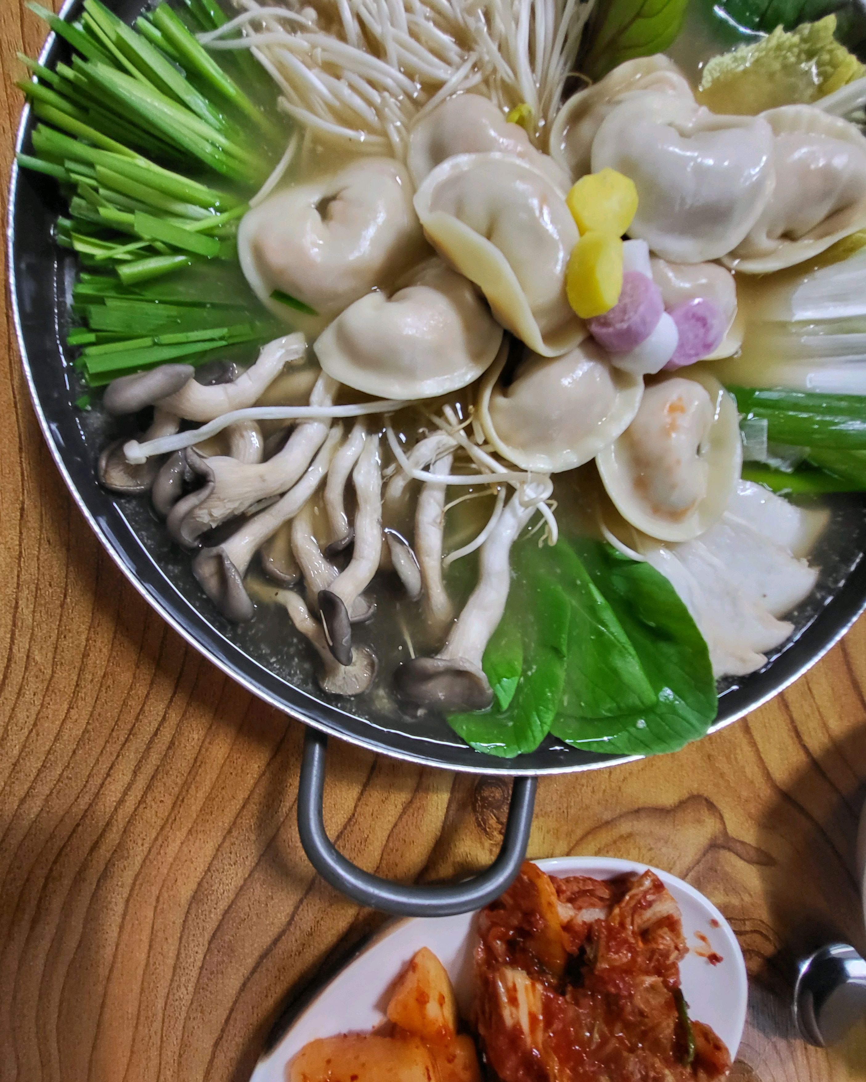 오월애 이미지