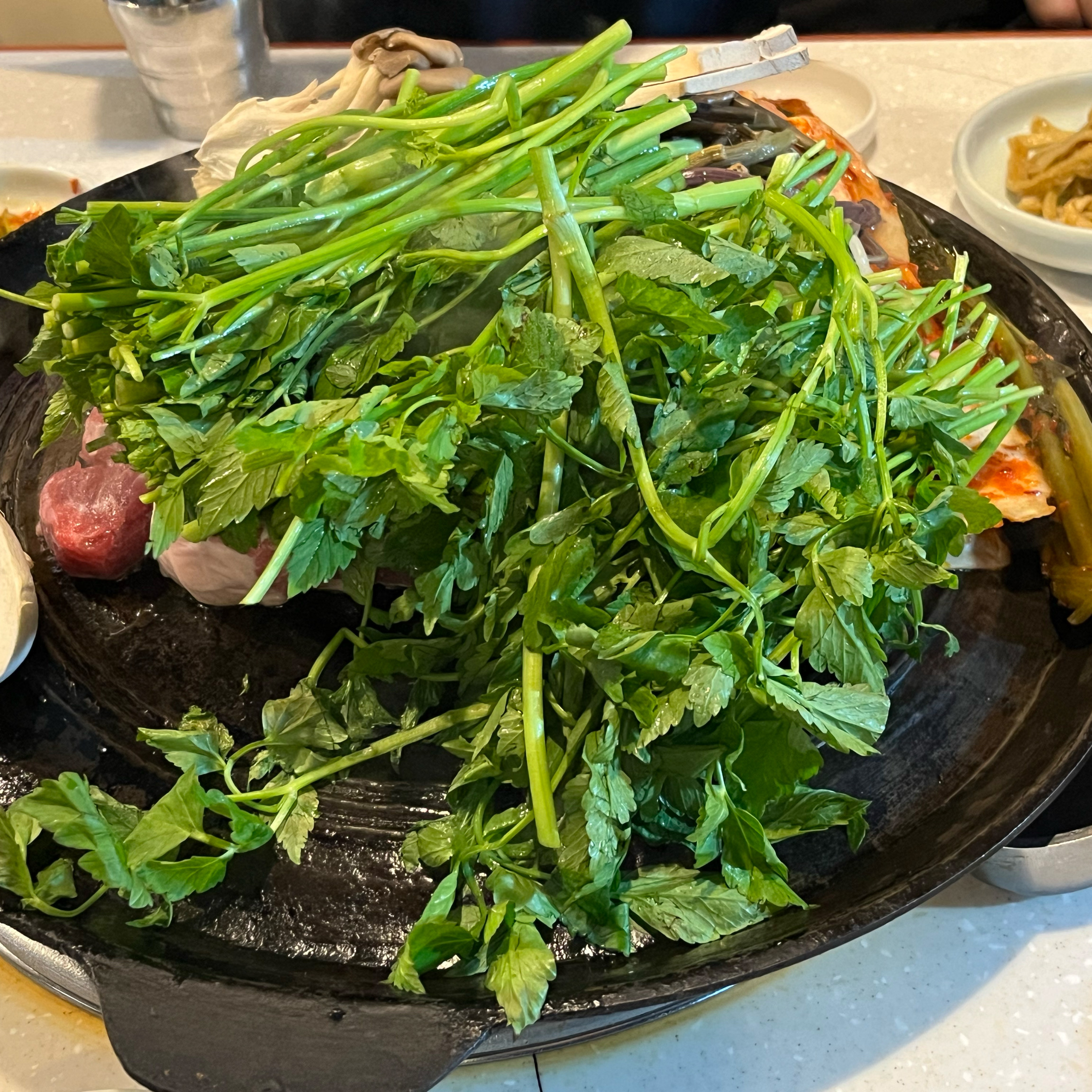 Samgol-ro Headquarters, Evergreen Water Station Restaurant