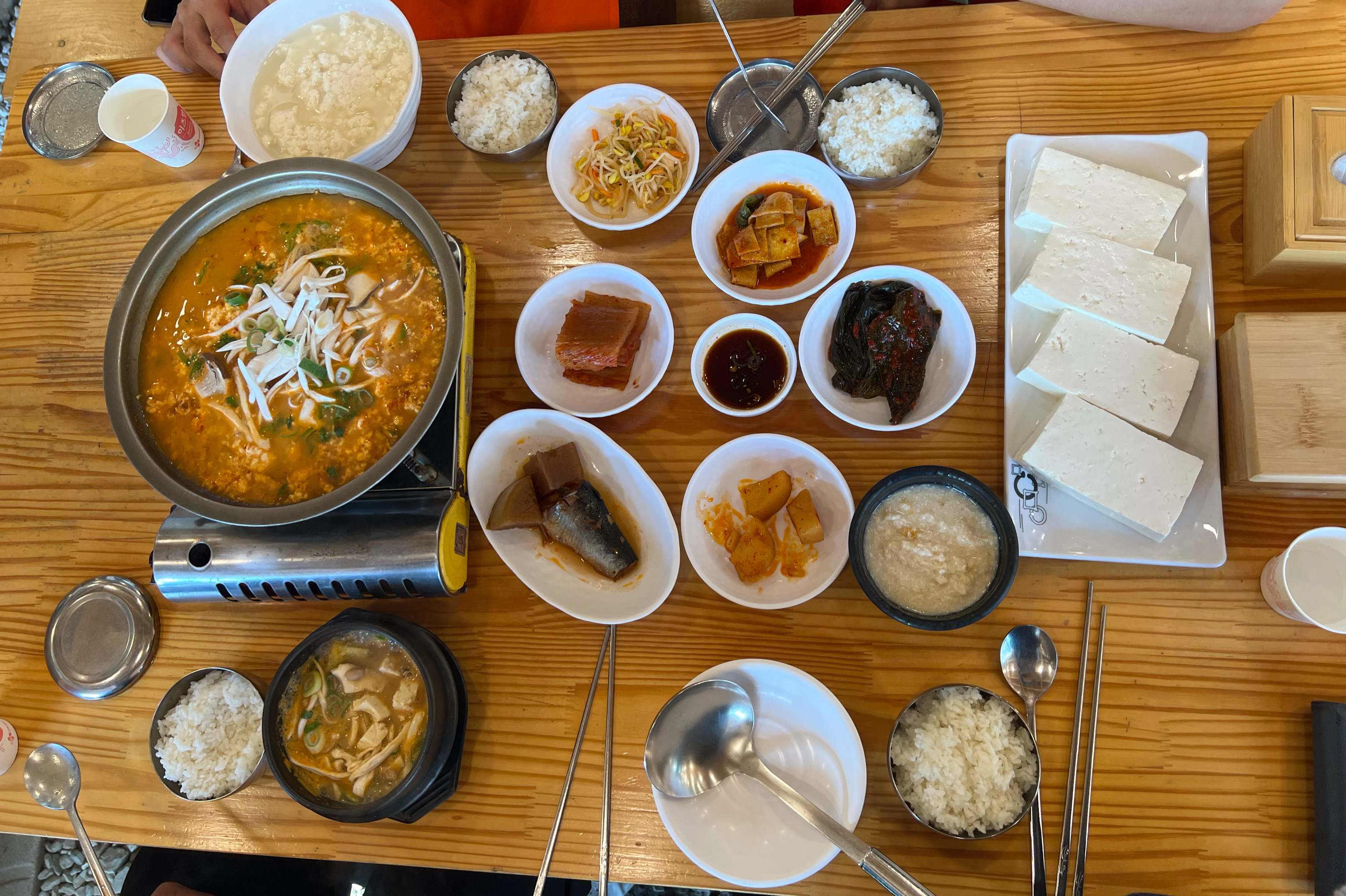 강릉 근처에 살아 넘어갈때마다 순두부집 새로운곳들을 찾아 맛보는 중 3번째로 간집!! - 경포대 맛집 초당토박이할머니순두부