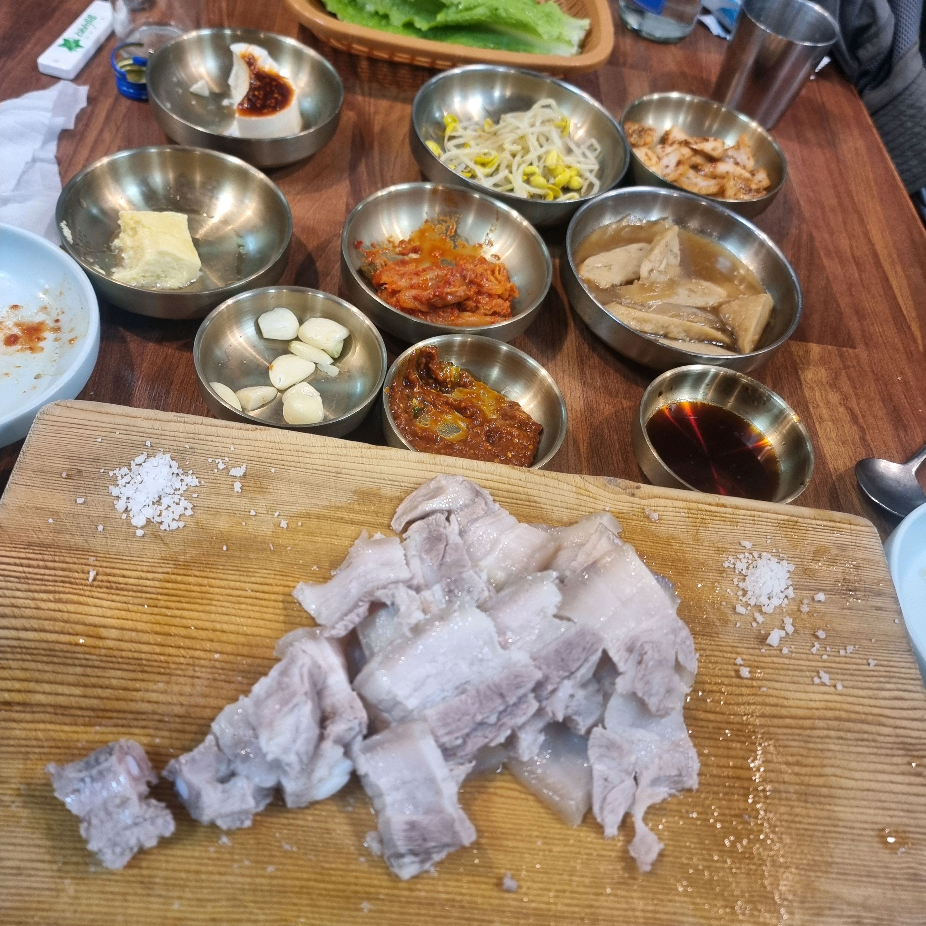 2년전 나홀로 왔다가 1인분 안팔아서 못먹고간 식당.. - 제주 맛집 천짓골식당