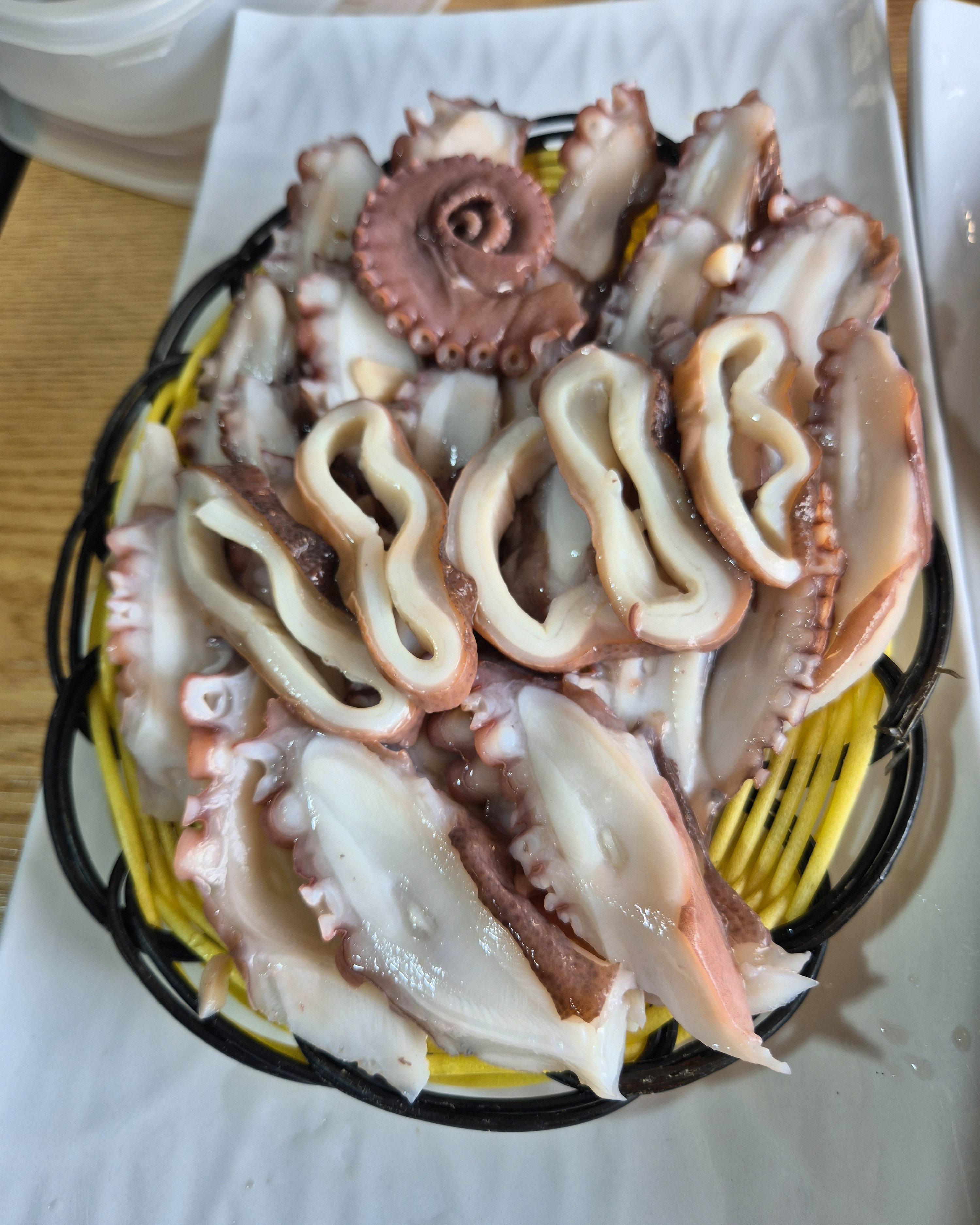 Jang’s Haenyeo’s House Yeonhwa Rip, a restaurant specializing in abalone in Gijang, Busan