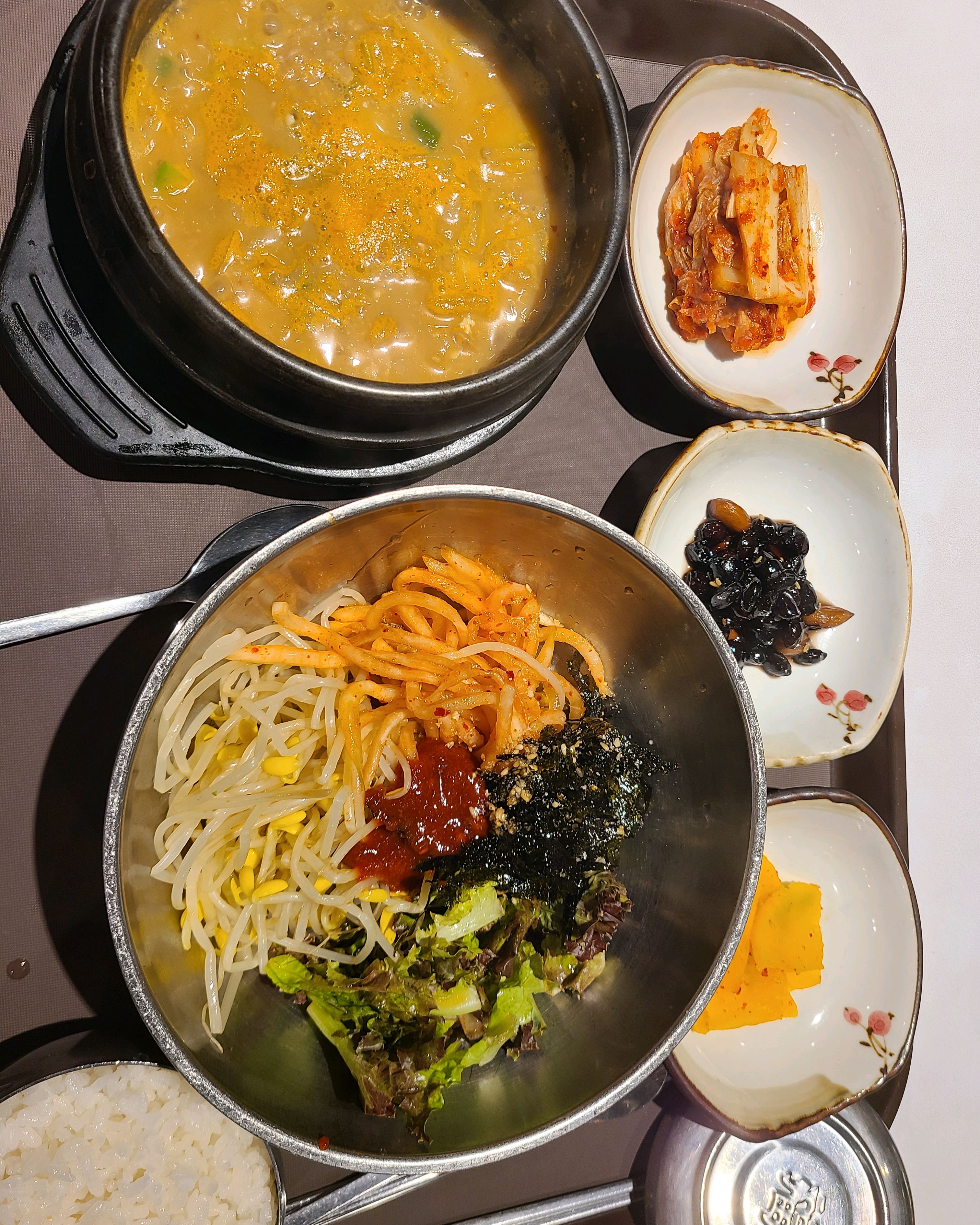 Korean-style restaurant Gungchae NC Department Store Songpa Branch near Munjeong Station, Seoul, Korea