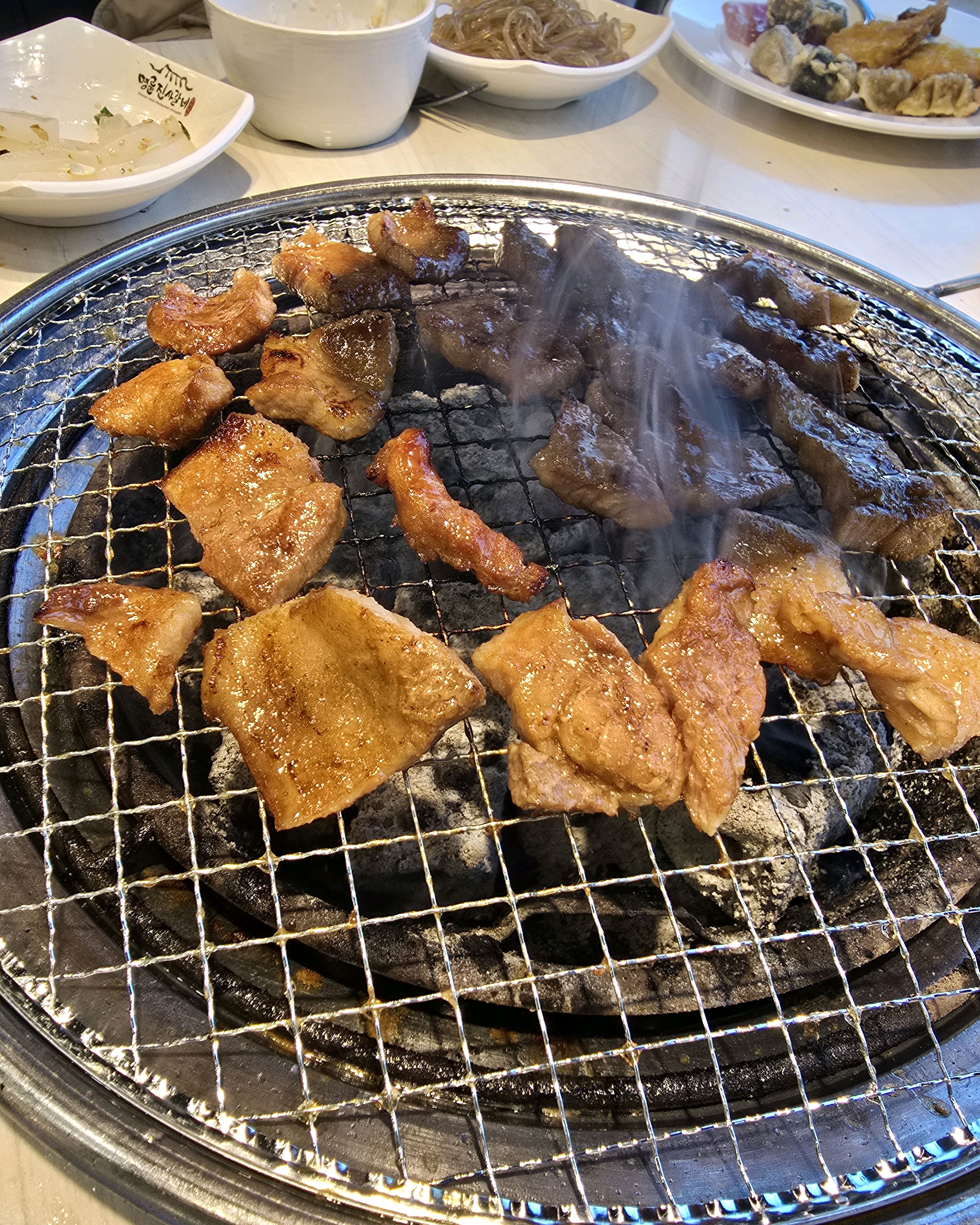 집근처라서 왔는데 고기너무부드럽고 맛있네요! - 검단신도시 맛집 명륜진사갈비 인천검단신도시점
