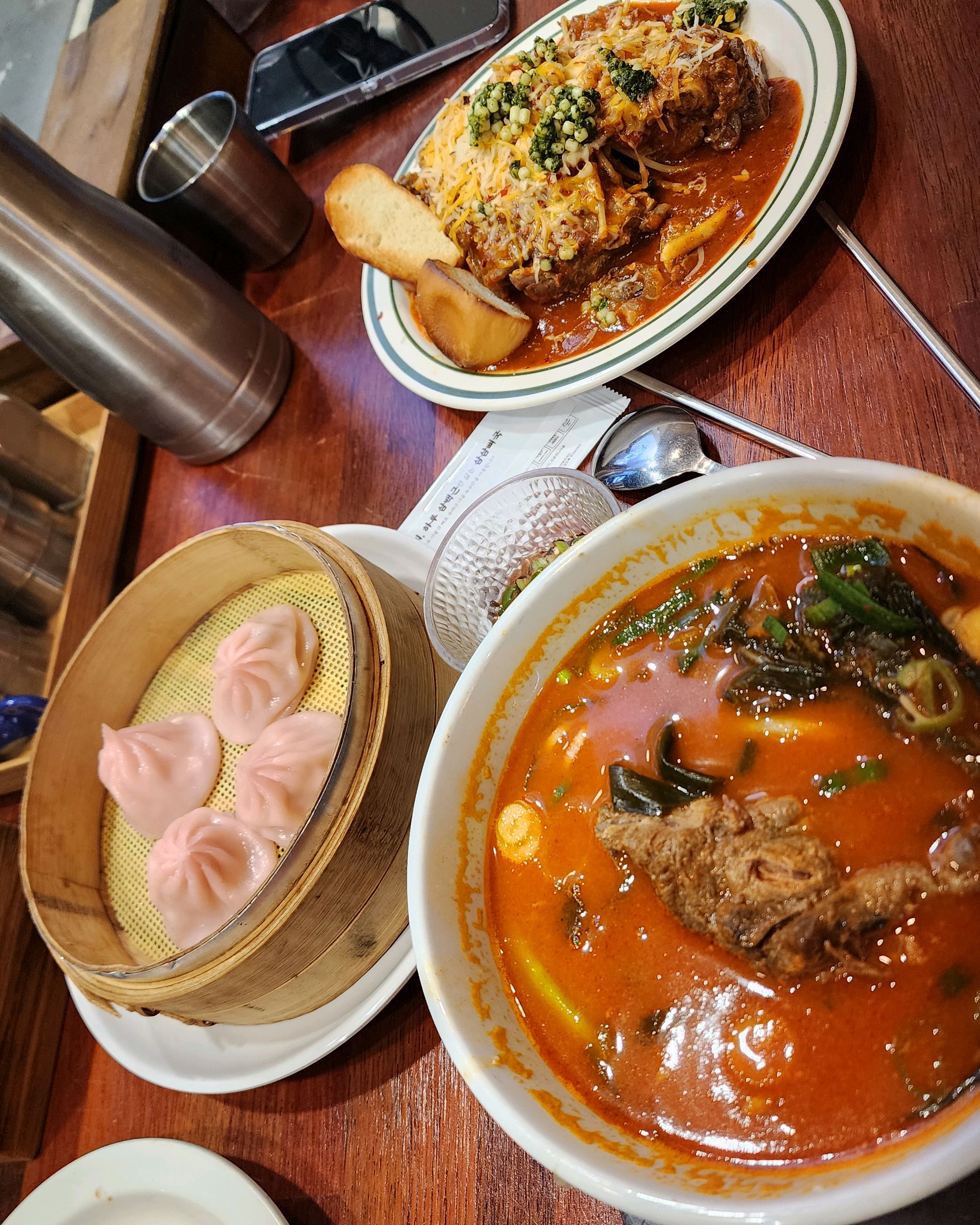 Janghanpyeong Station Restaurant Samsam Bone Soup Janghanpyeong Station Store