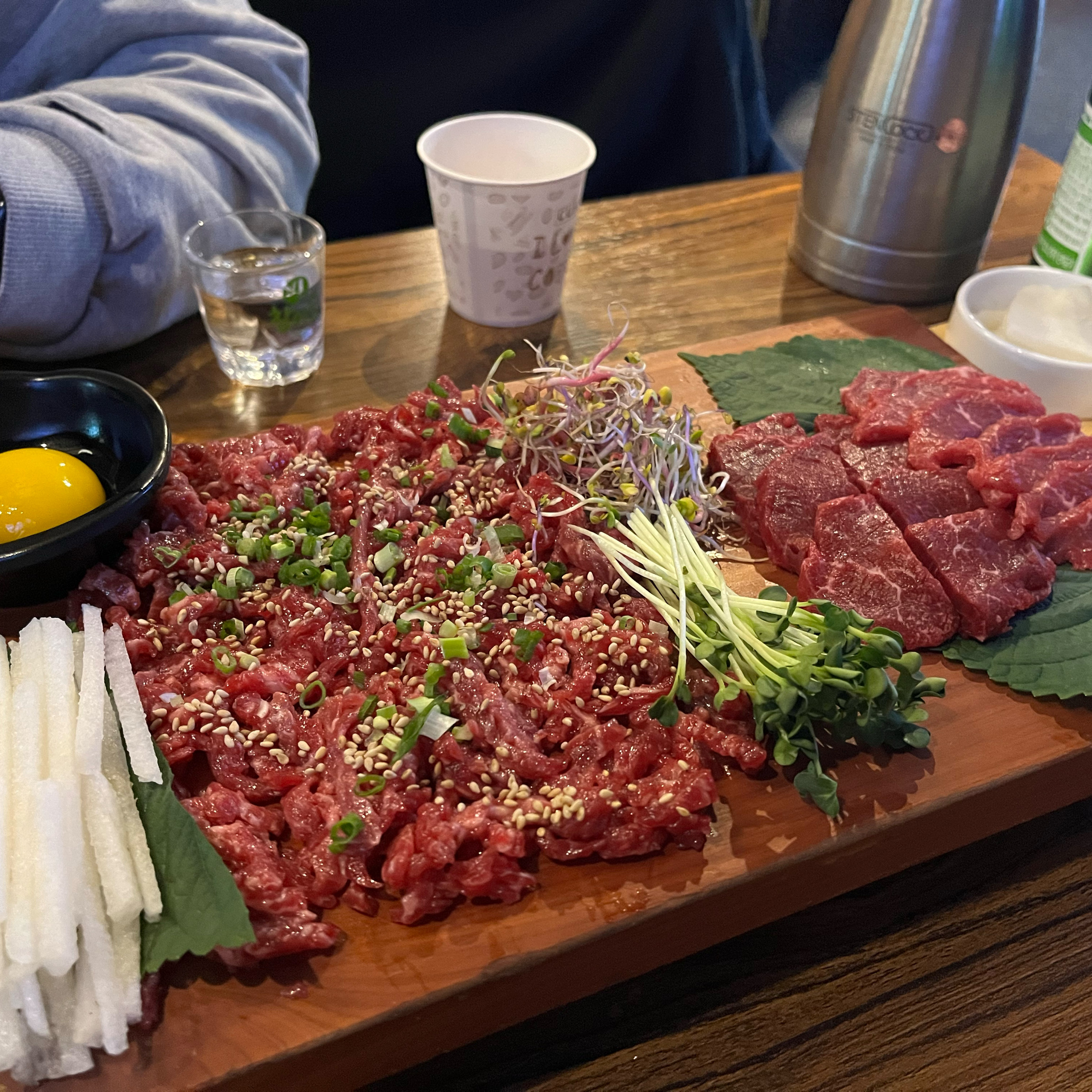 
공덕역식당 육회어때 공덕점