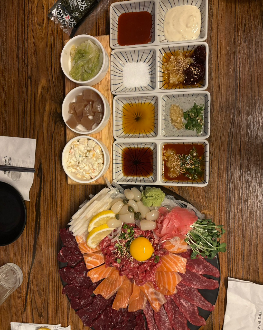 
공덕역식당 육회어때 공덕점