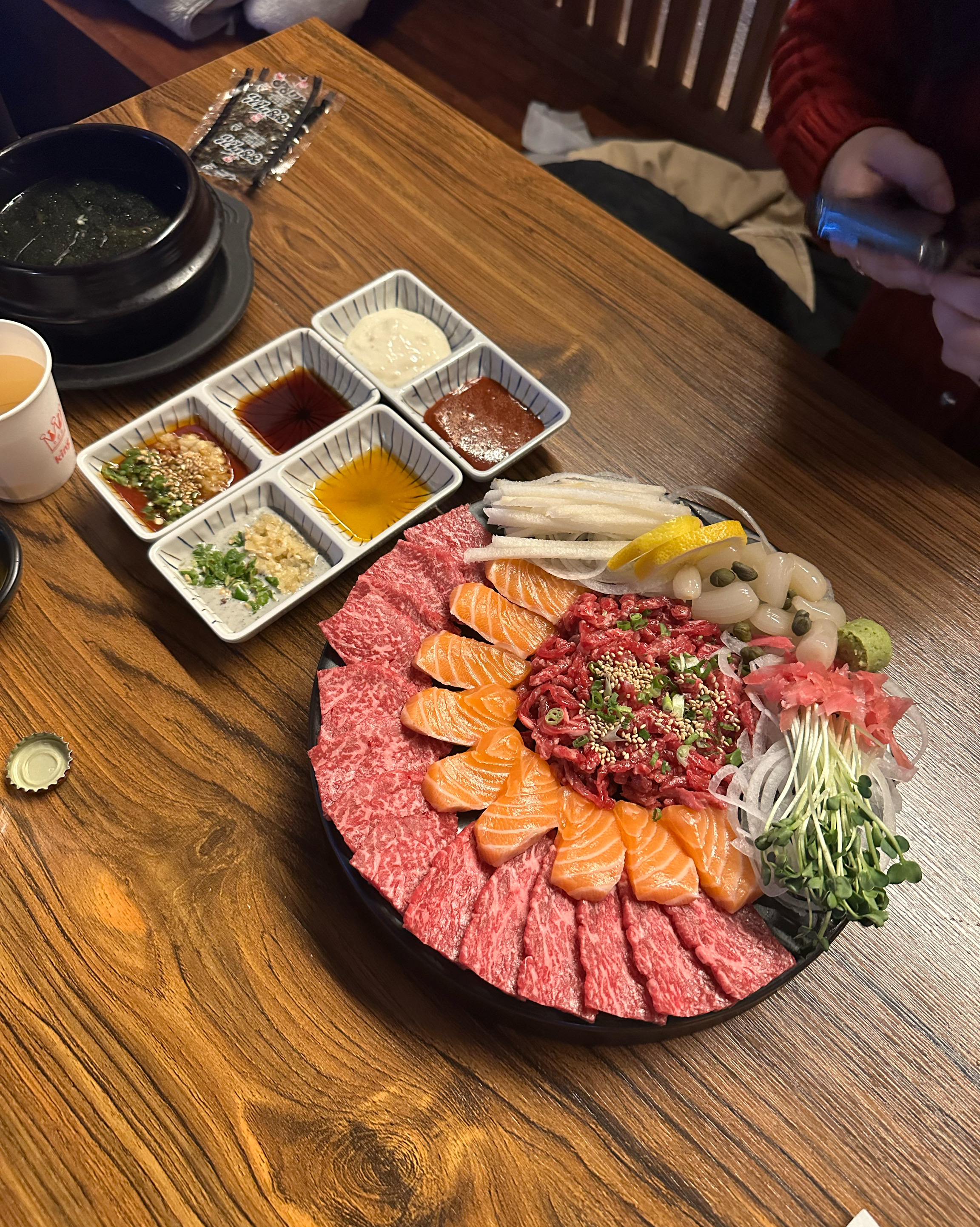 
공덕역식당 육회어때 공덕점
