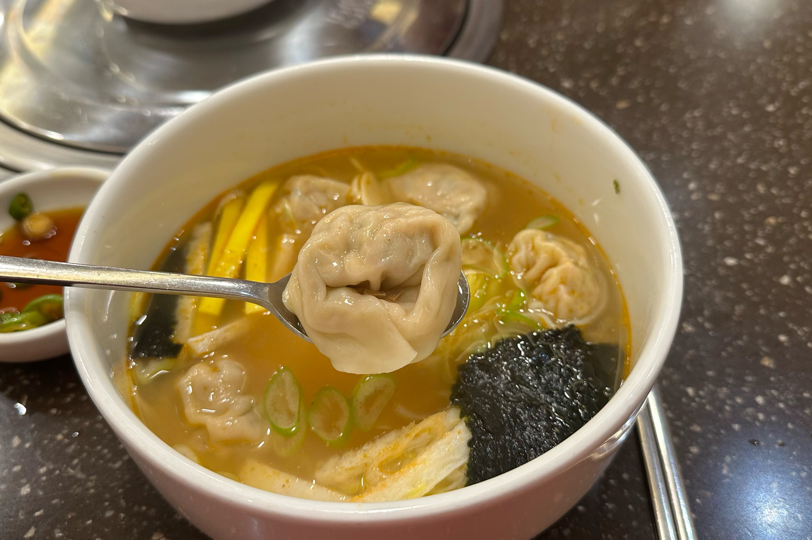 [여의도 맛집 진진만두 국회점] 직접 가본 로컬 리뷰