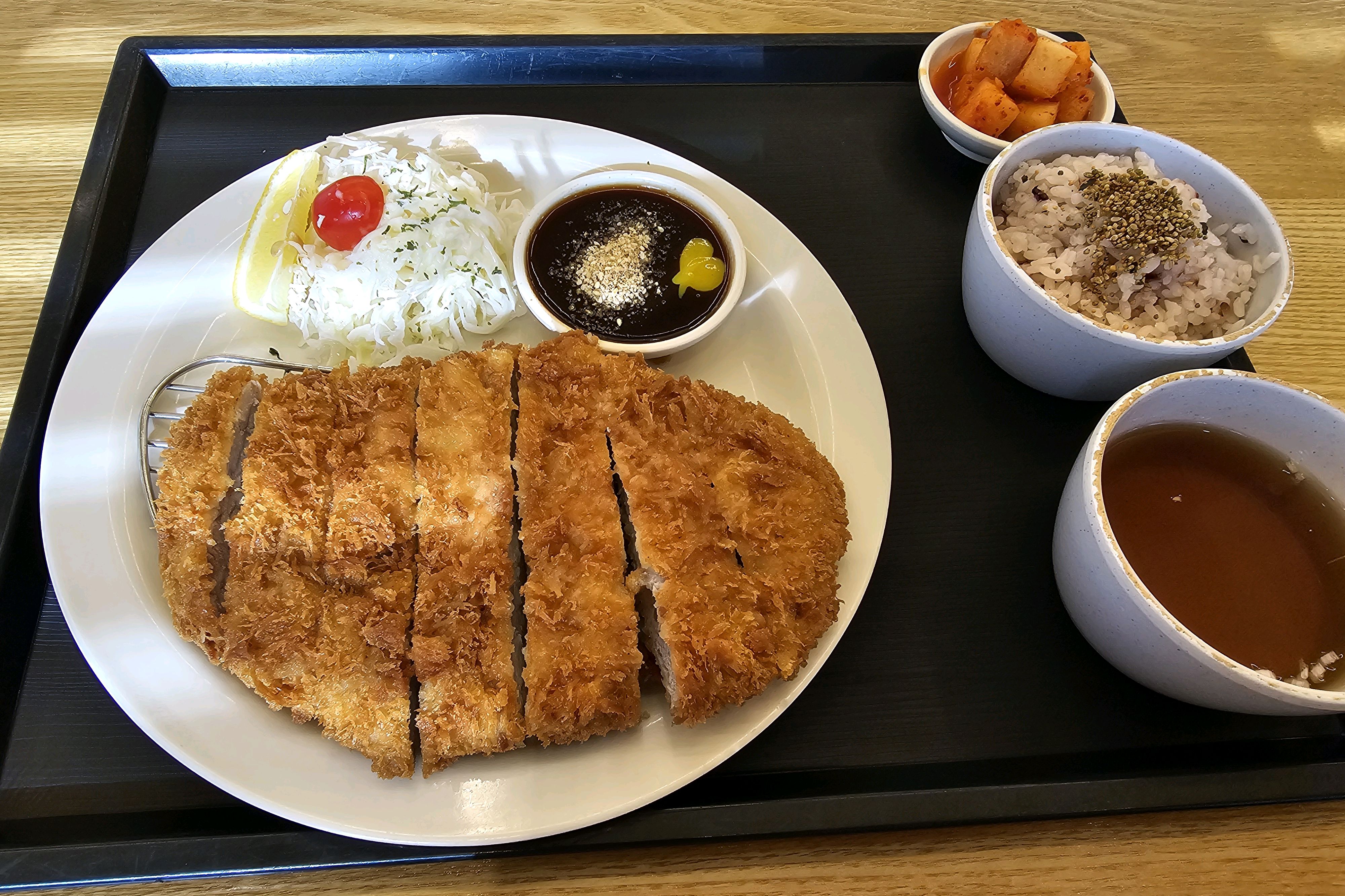 로스까스 정말 맛있게 먹고왔어요! 혼밥하기에 딱 좋은 양입니다>< - 계양구 맛집 홍익돈까스 인천계양점