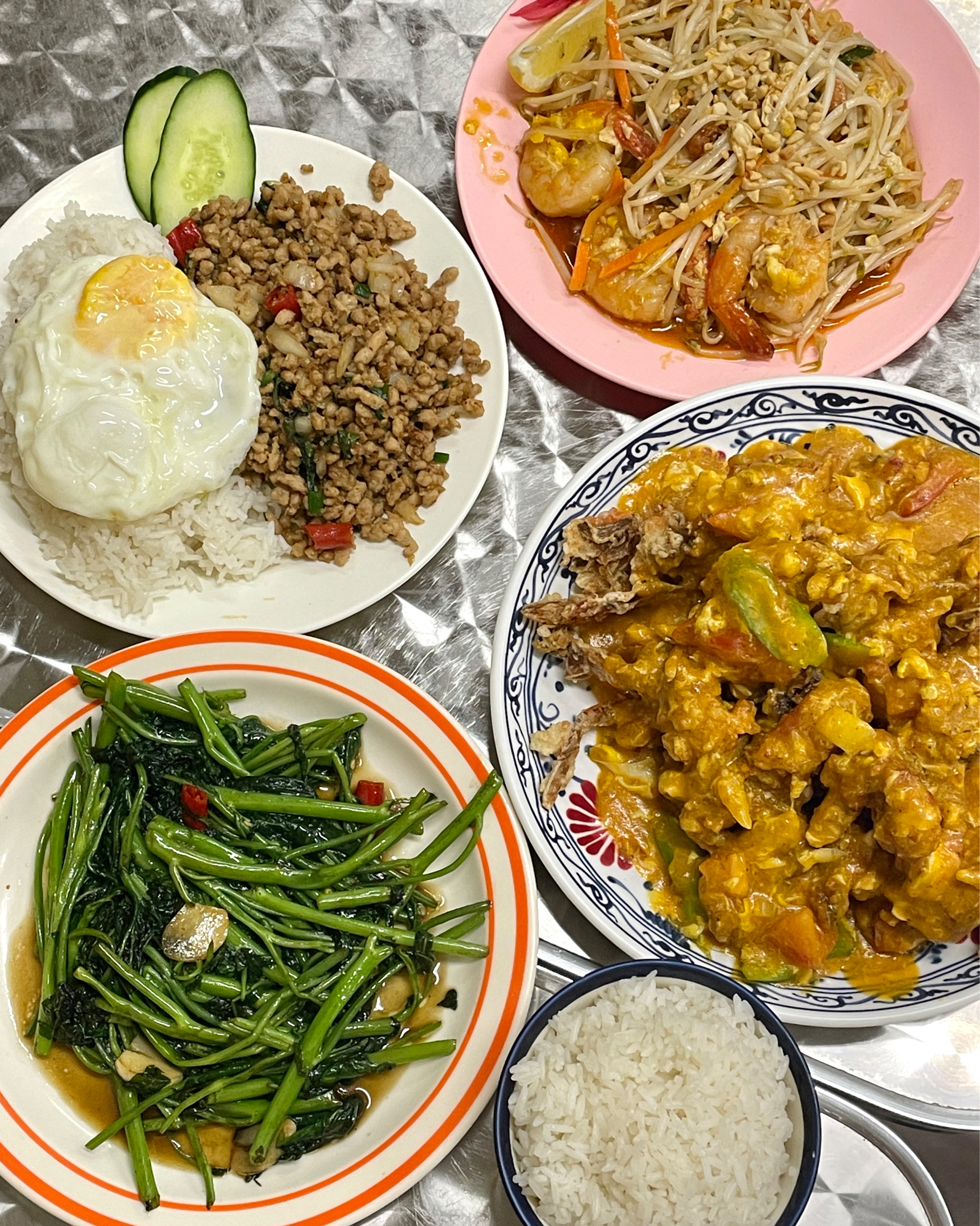 태국음식 생각날때마다 방문하는 맛집이에요!! 정말 너무 맛있어서 한 5번 방문했던 것 같아