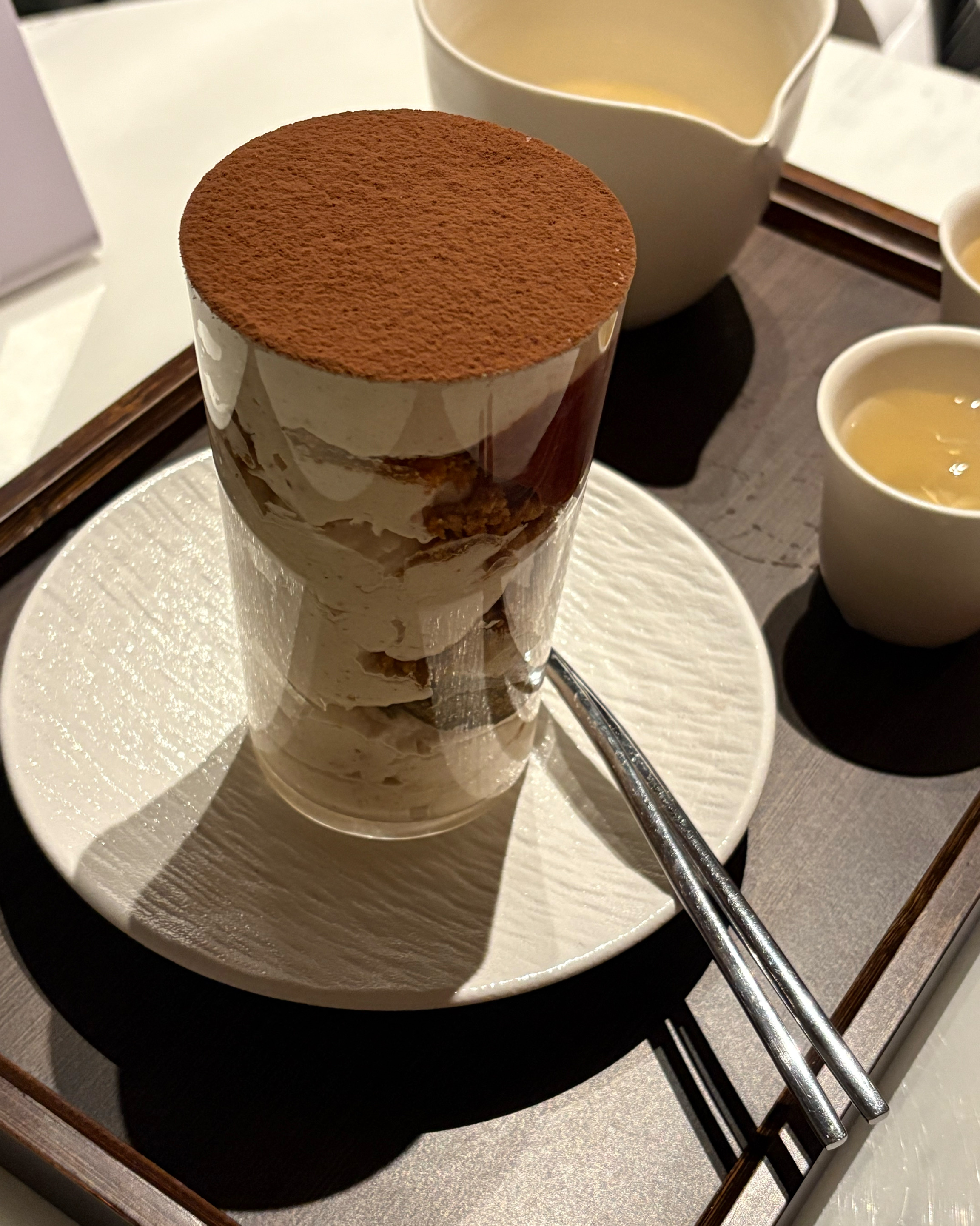 와 밤티라미수 진짜진짜 맛있어요…. - 망원동 맛집 이이알티