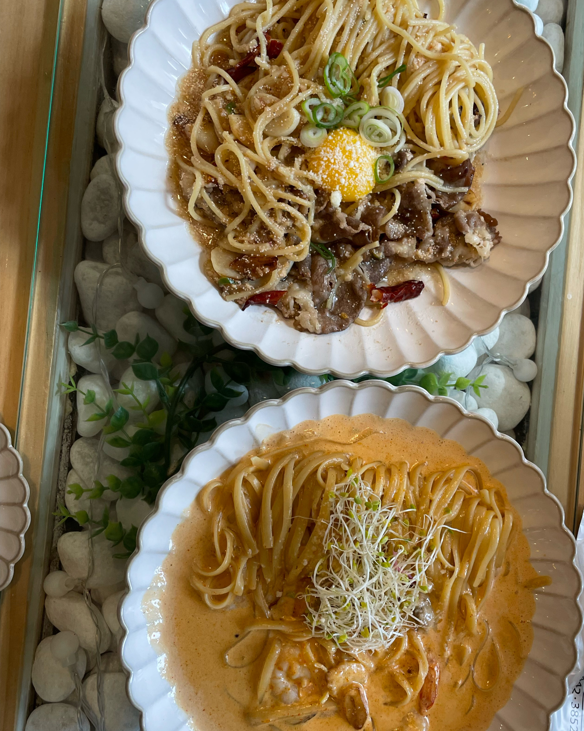 
굽은다리역식당 르칵투스 명일동점
