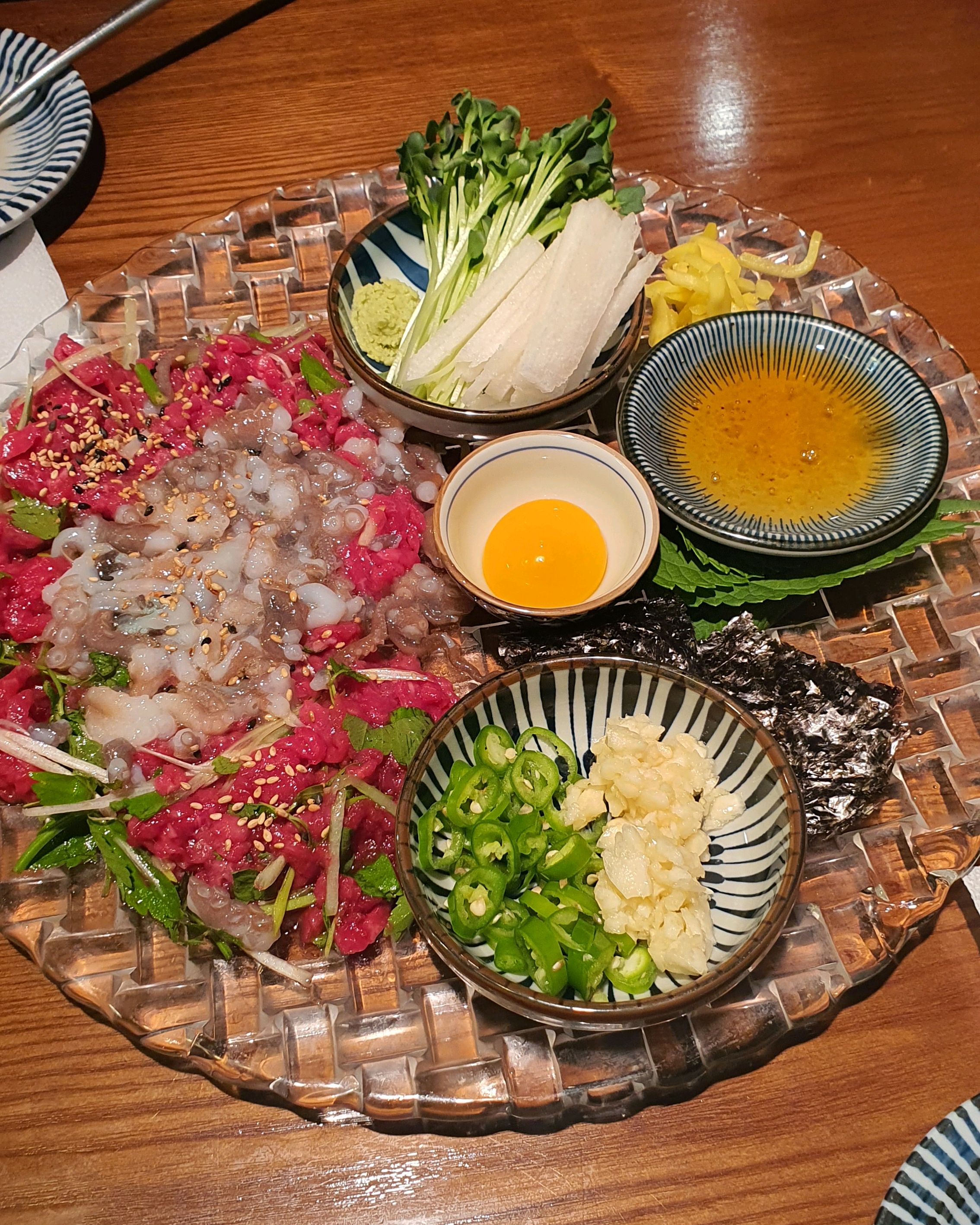  여의도역 바지락 술찜 육회관포차 여의도점