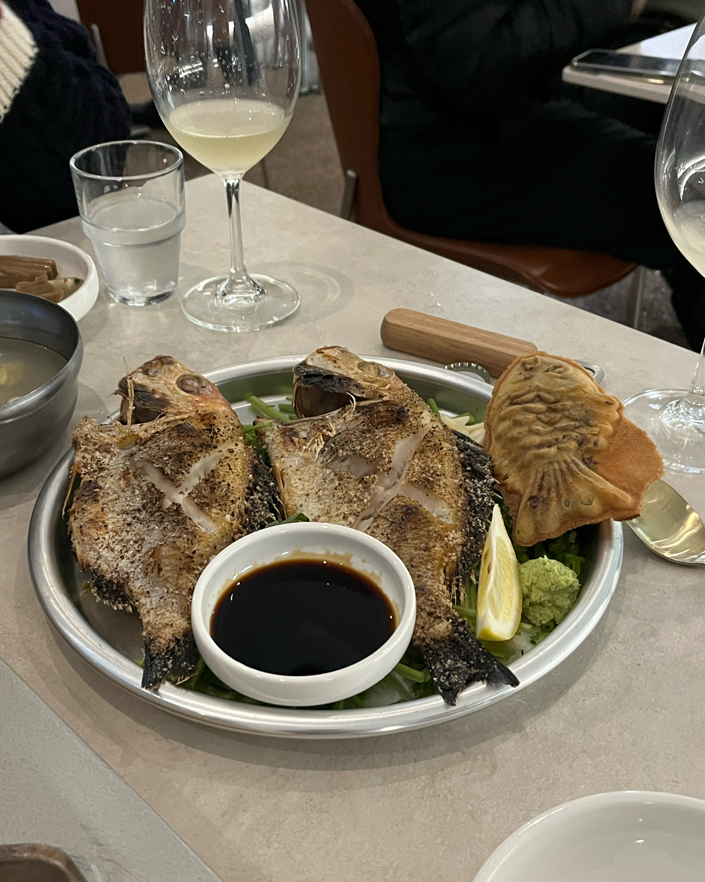 늘 맛있고 직원분들이 정말 친절하세요 :> 콜키지 프리라서 와인을 가져가곤 한답니다! - 불당동 맛집 휘도