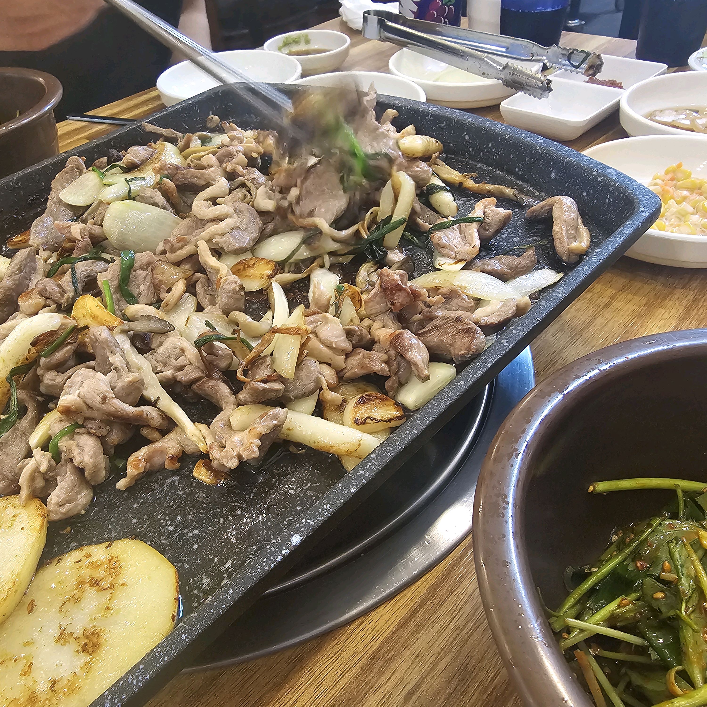 언제 먹어도 맛있네요 - 천호동 맛집 천호유황오리주물럭