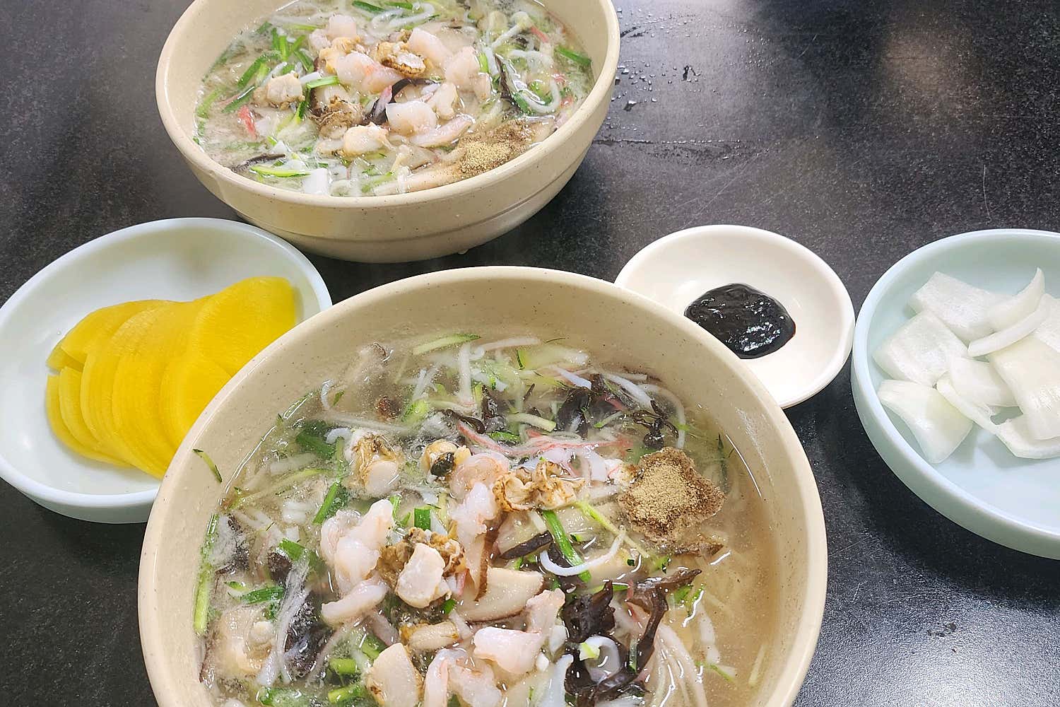 삼선기스면의 가는 면발