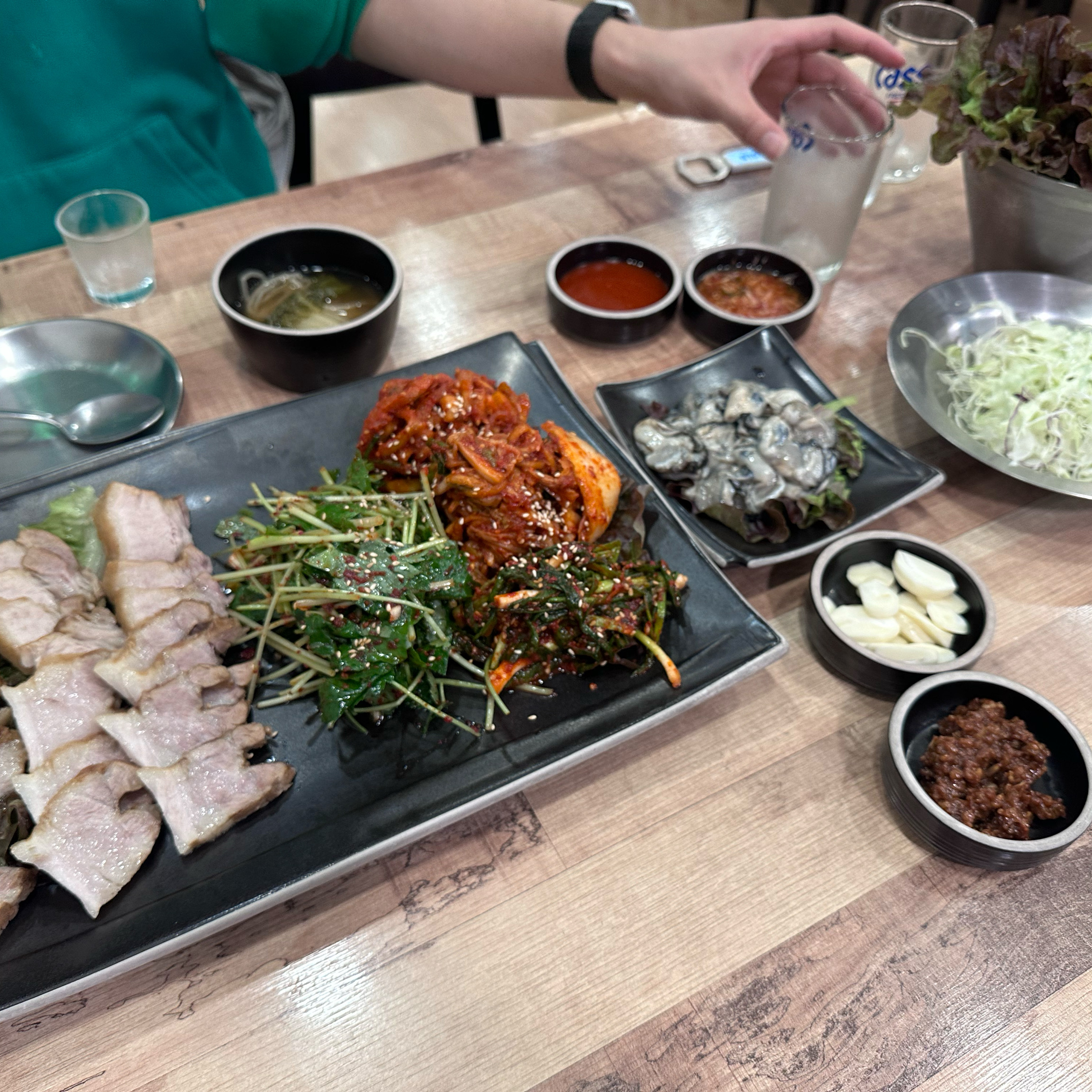 굴보쌈이 너무 먹고싶어서 찾아서 방문했는데 - 권선동 맛집 보쌈1979 본점