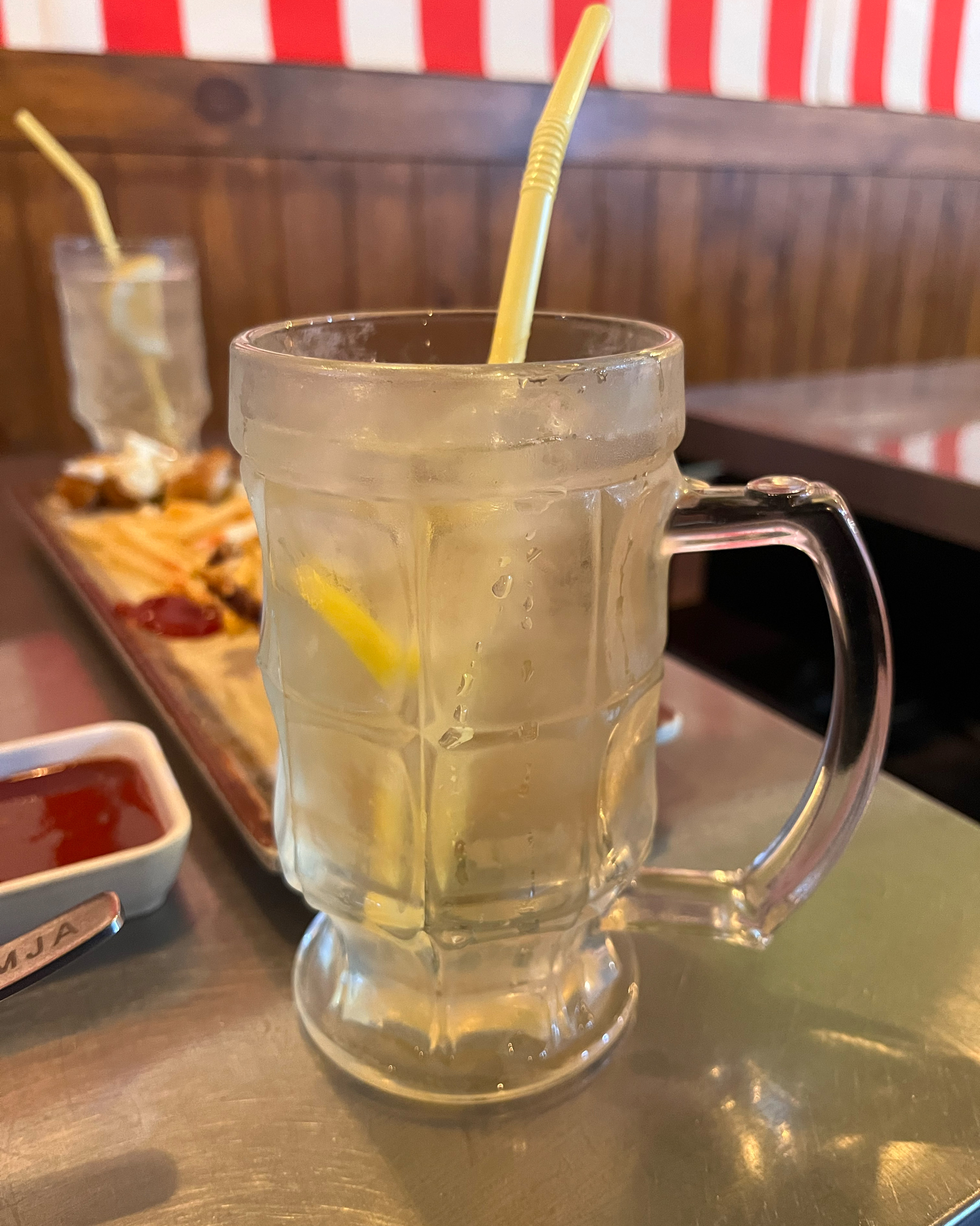 Myeongdong Sashimi Restaurant, a seafood noodle soup restaurant at City Hall Station