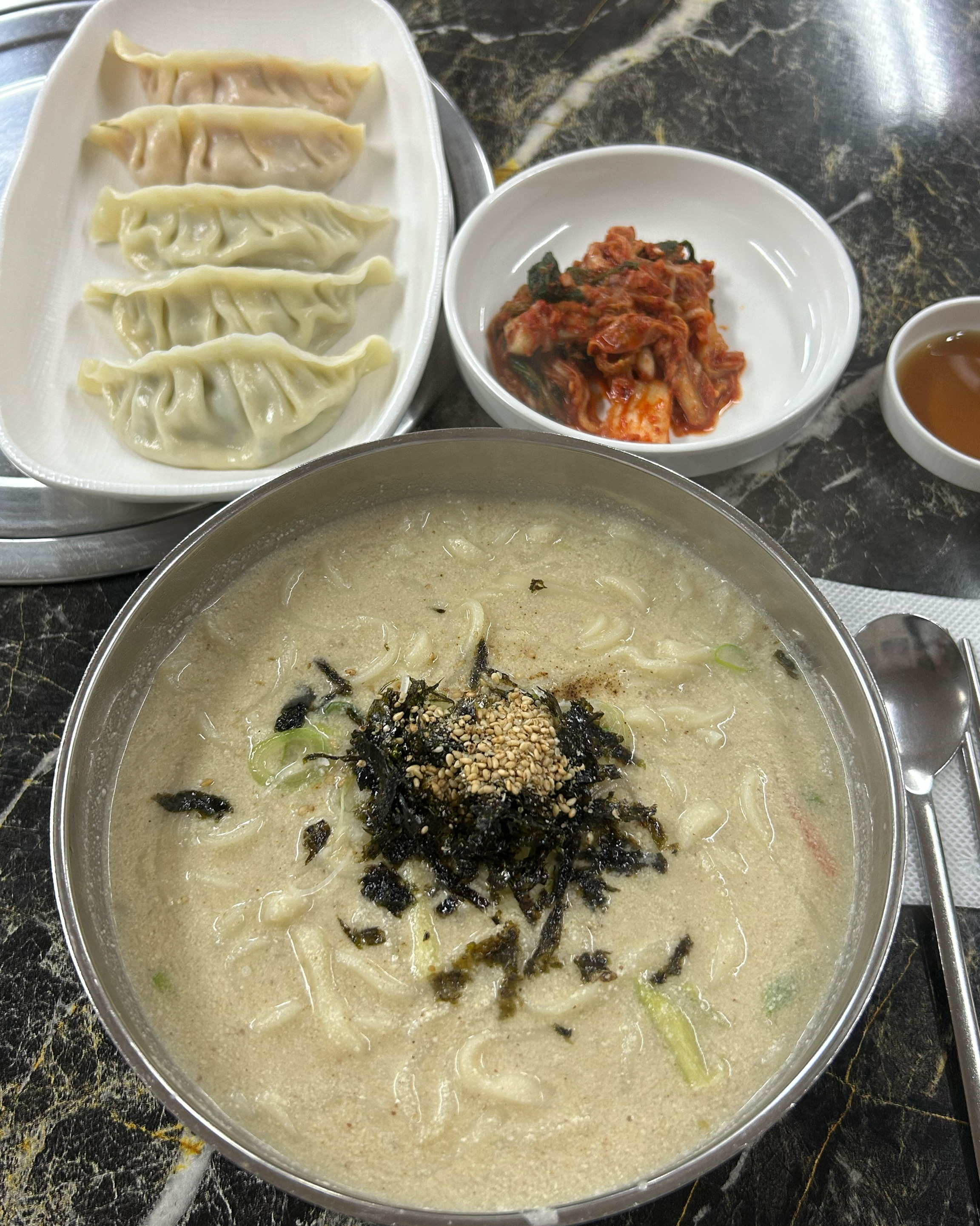 [춘천 맛집 백일칼국수 춘천본점] 직접 가본 로컬 리뷰