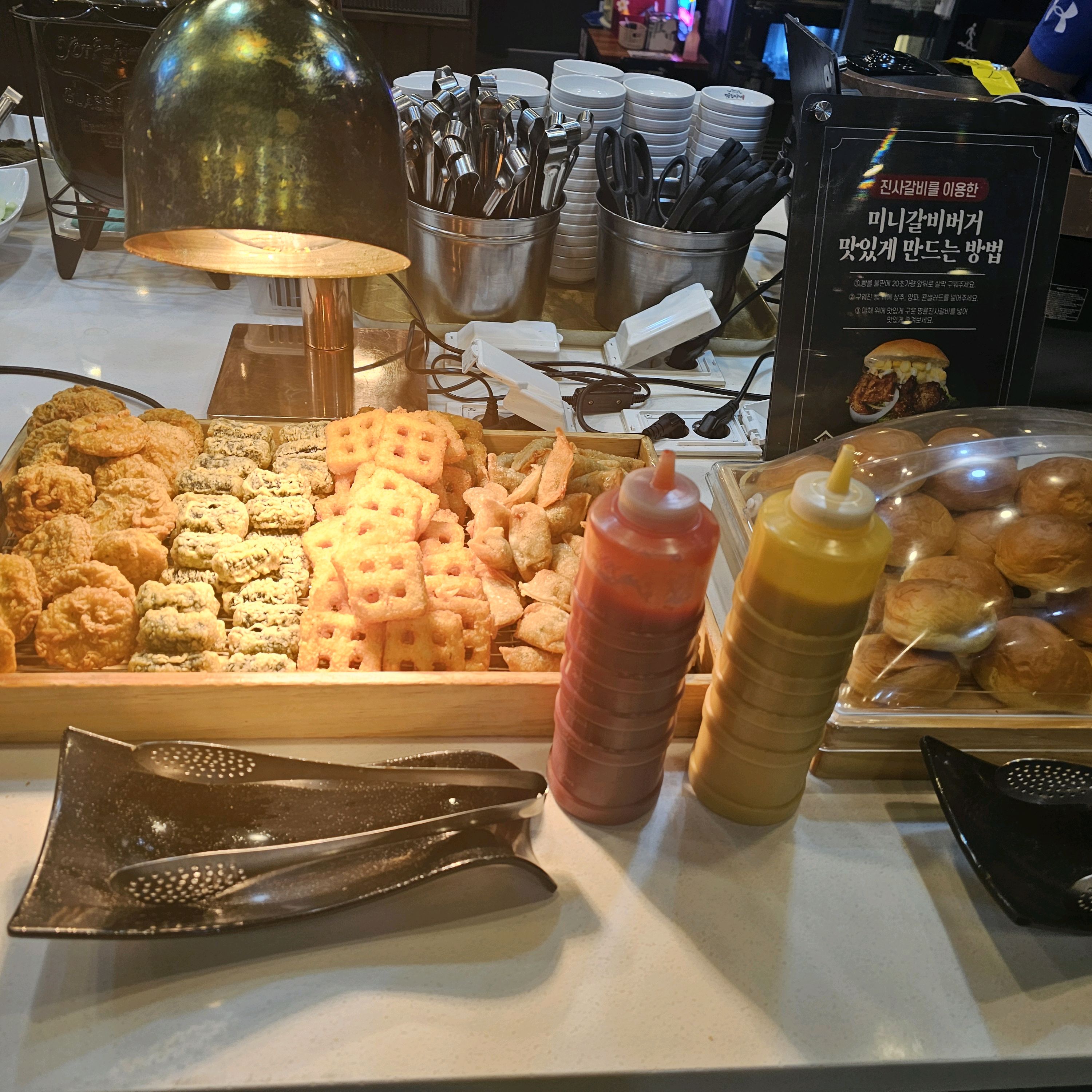 고기 종류가 많아서 골라 먹기 좋아요 - 쌍문역 맛집 명륜진사갈비 서울쌍문점