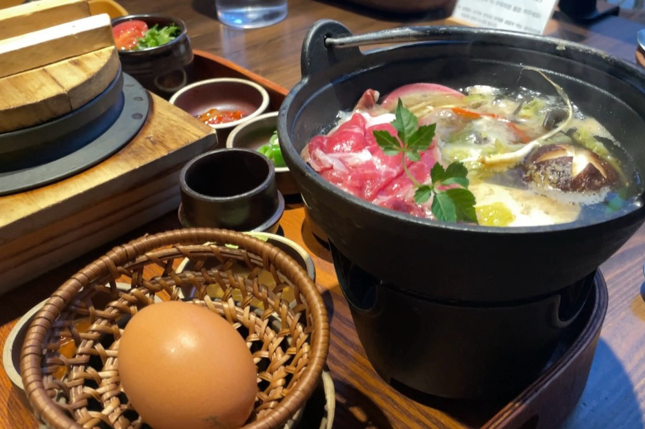  한국 서울 건대입구역 주변 전골 전문점 맛집 우물집 구의점