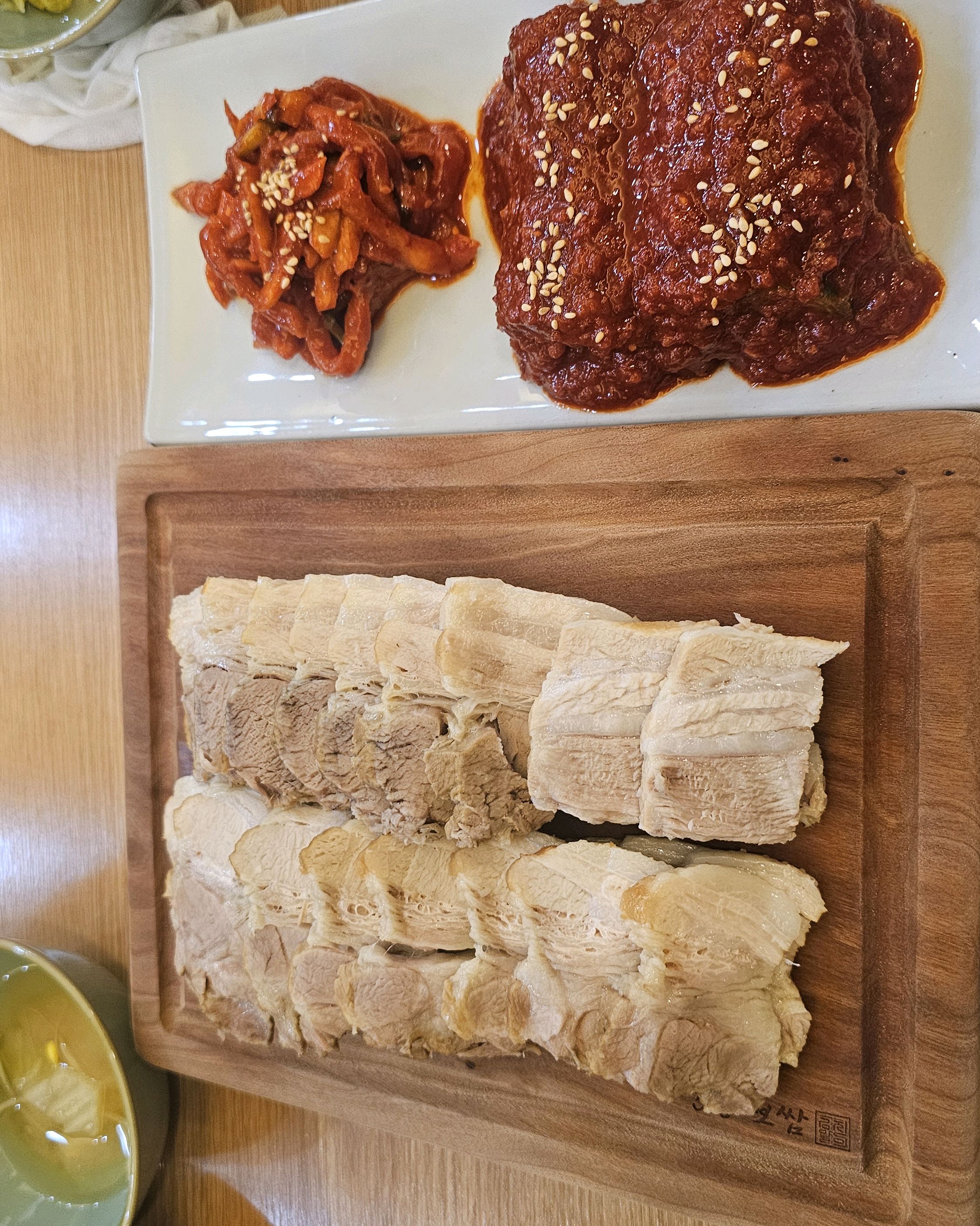 너모 맛있어요 헉헉 김치가 넘 맛있어가지구 사장님의 동생이되고싶어여 ㅋㅋ - 불당동 맛집 이선생보쌈