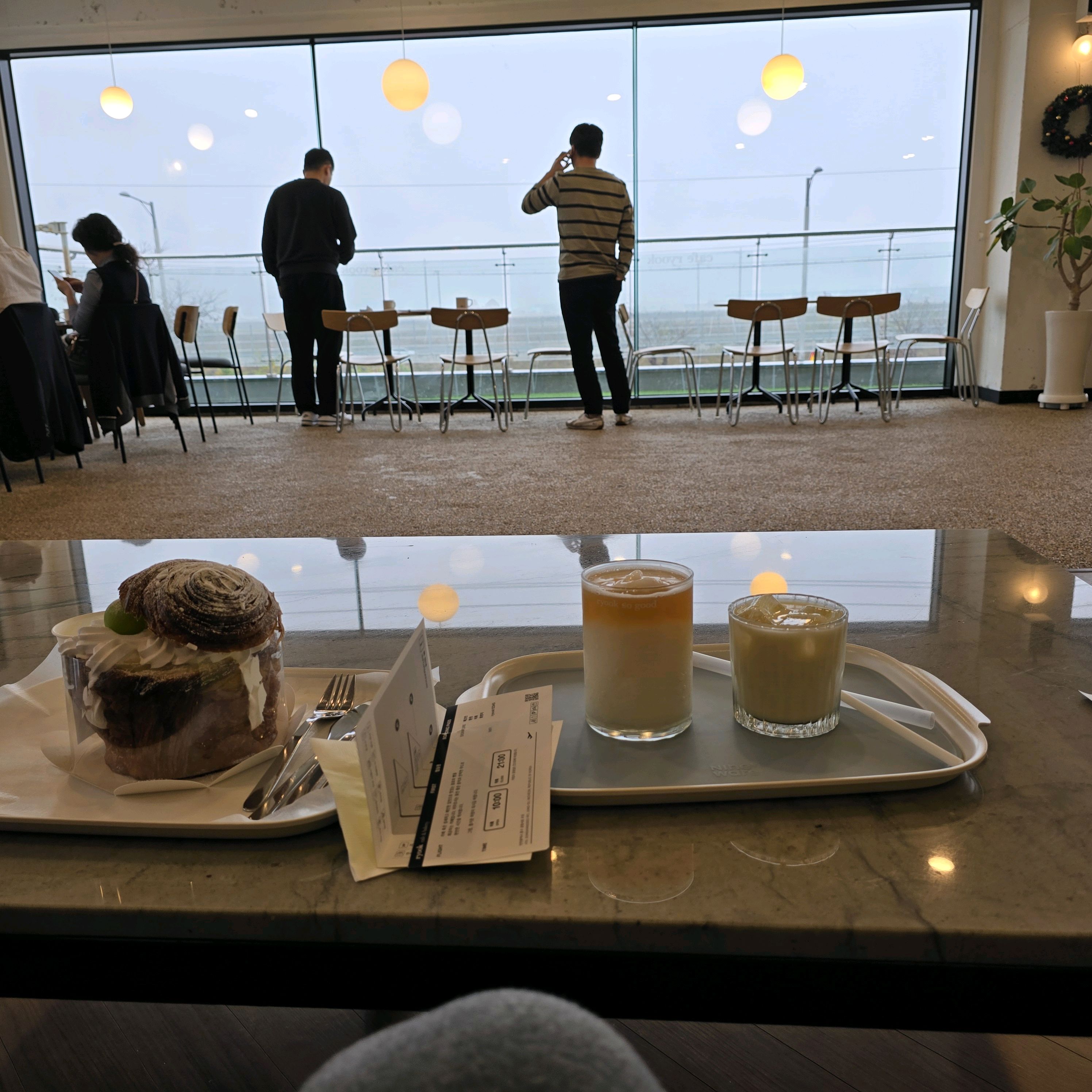 [인천공항 맛집 카페 륙] 직접 가본 로컬 리뷰