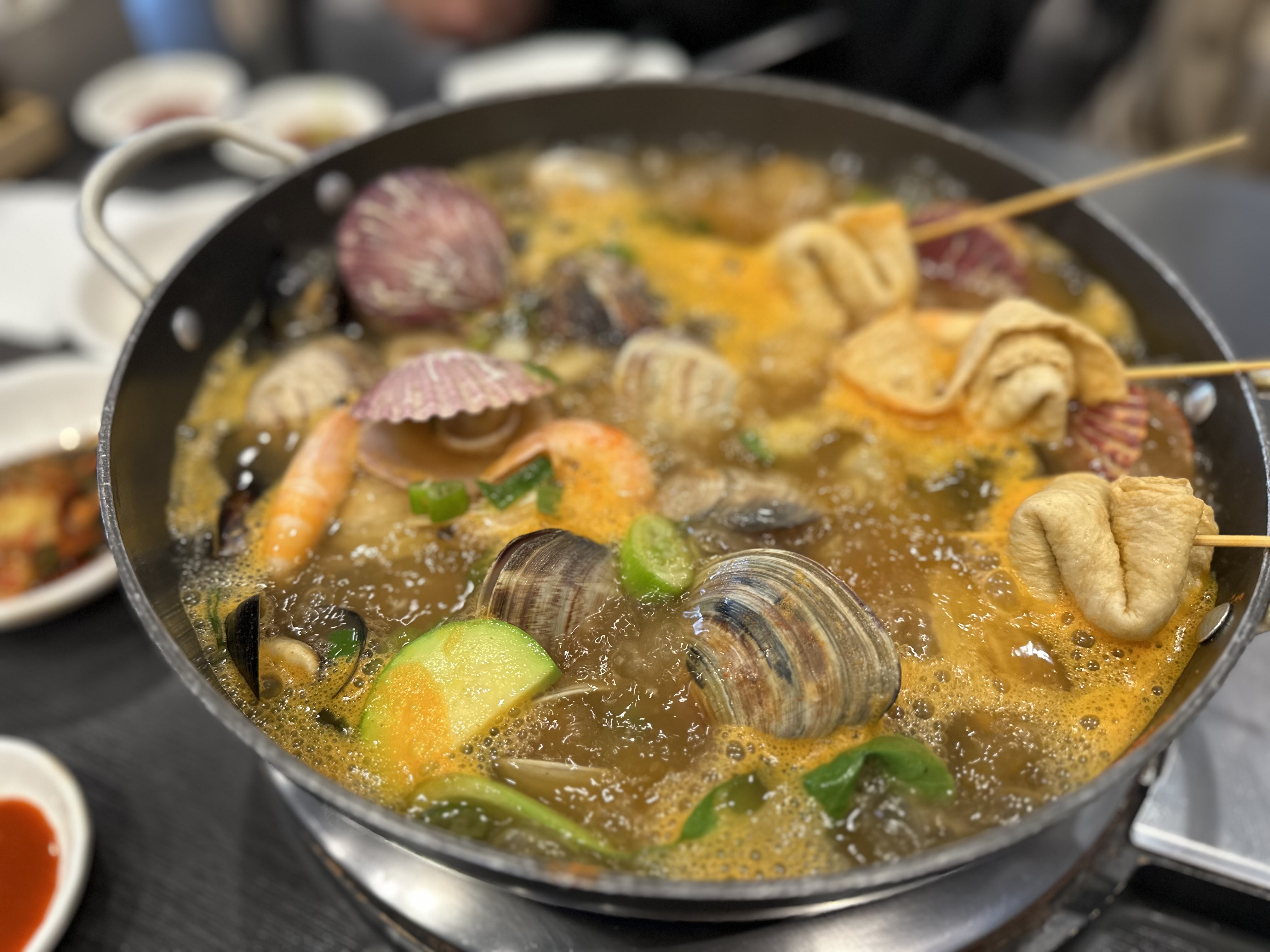  시청역 해물 칼국수 전문점 바다한가득 종로점