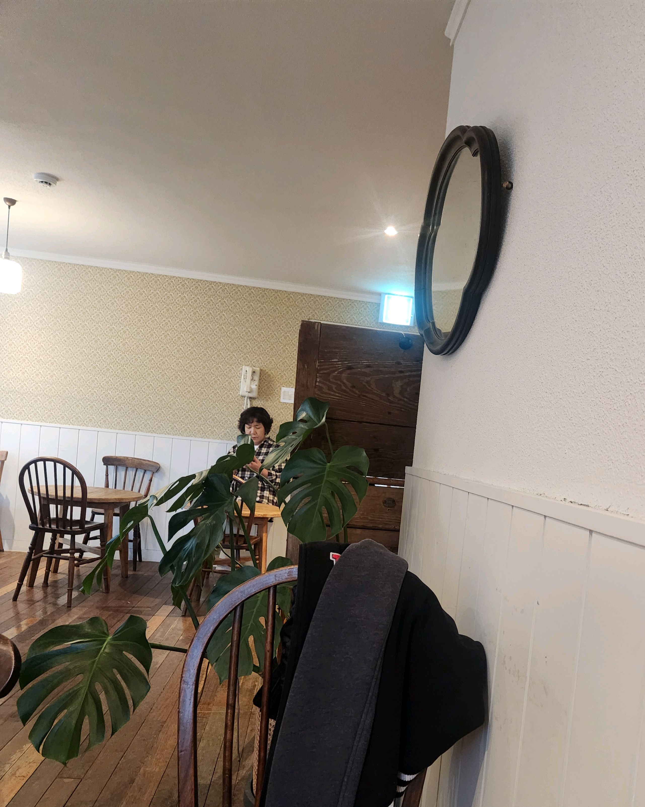  한국 서울 상수역 주변 감성 디저트 카페 라뚜셩트