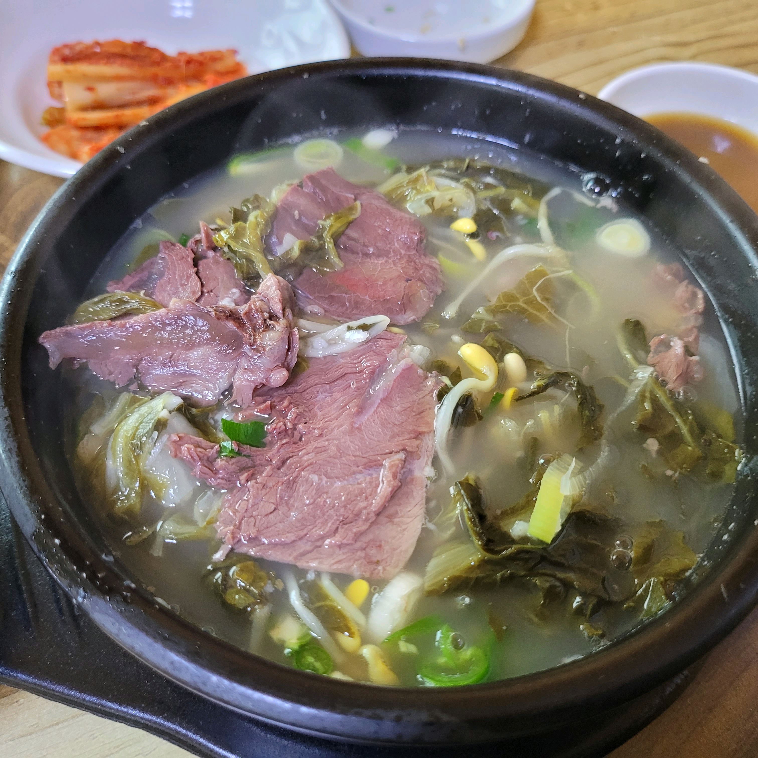 일단 주차하기 무지불편해요. - 아바이마을 맛집 속초문어국밥
