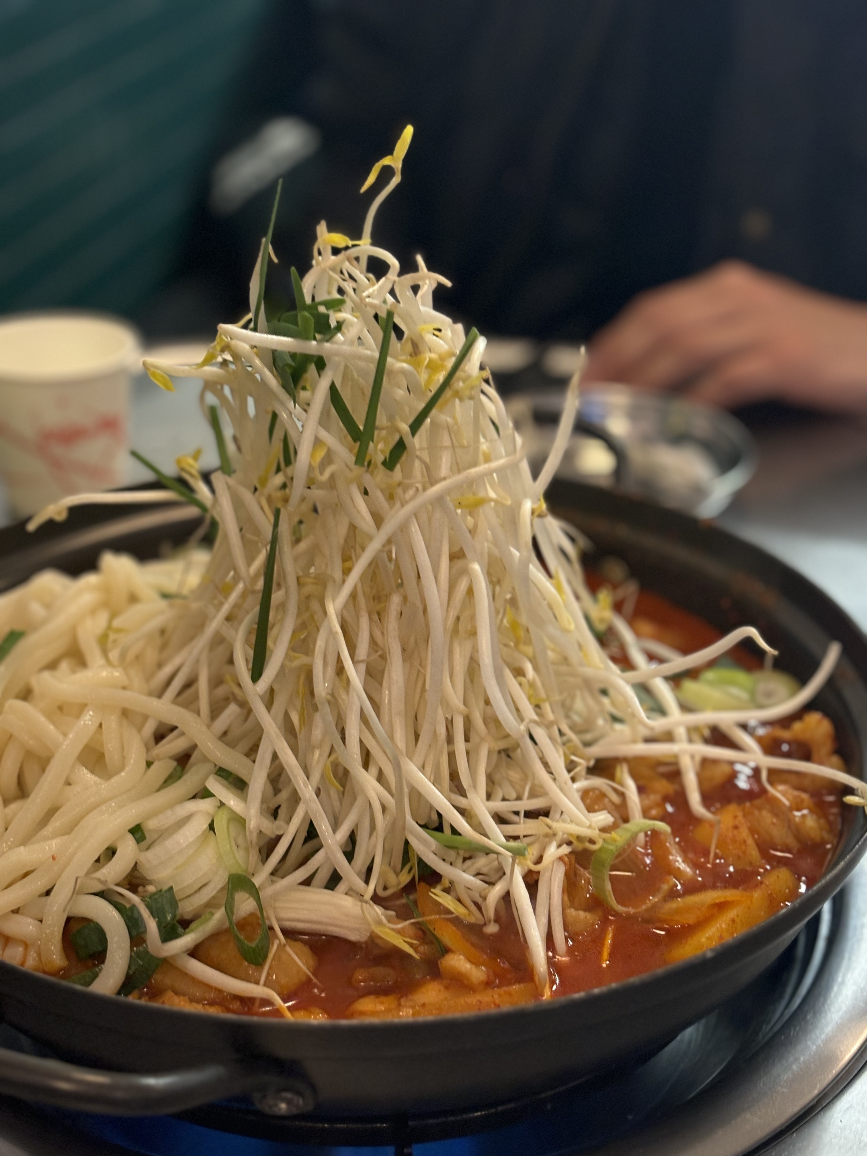  한국 서울 건대입구역 주변 전골 전문점 맛집 77년생 곱도리 전골식당