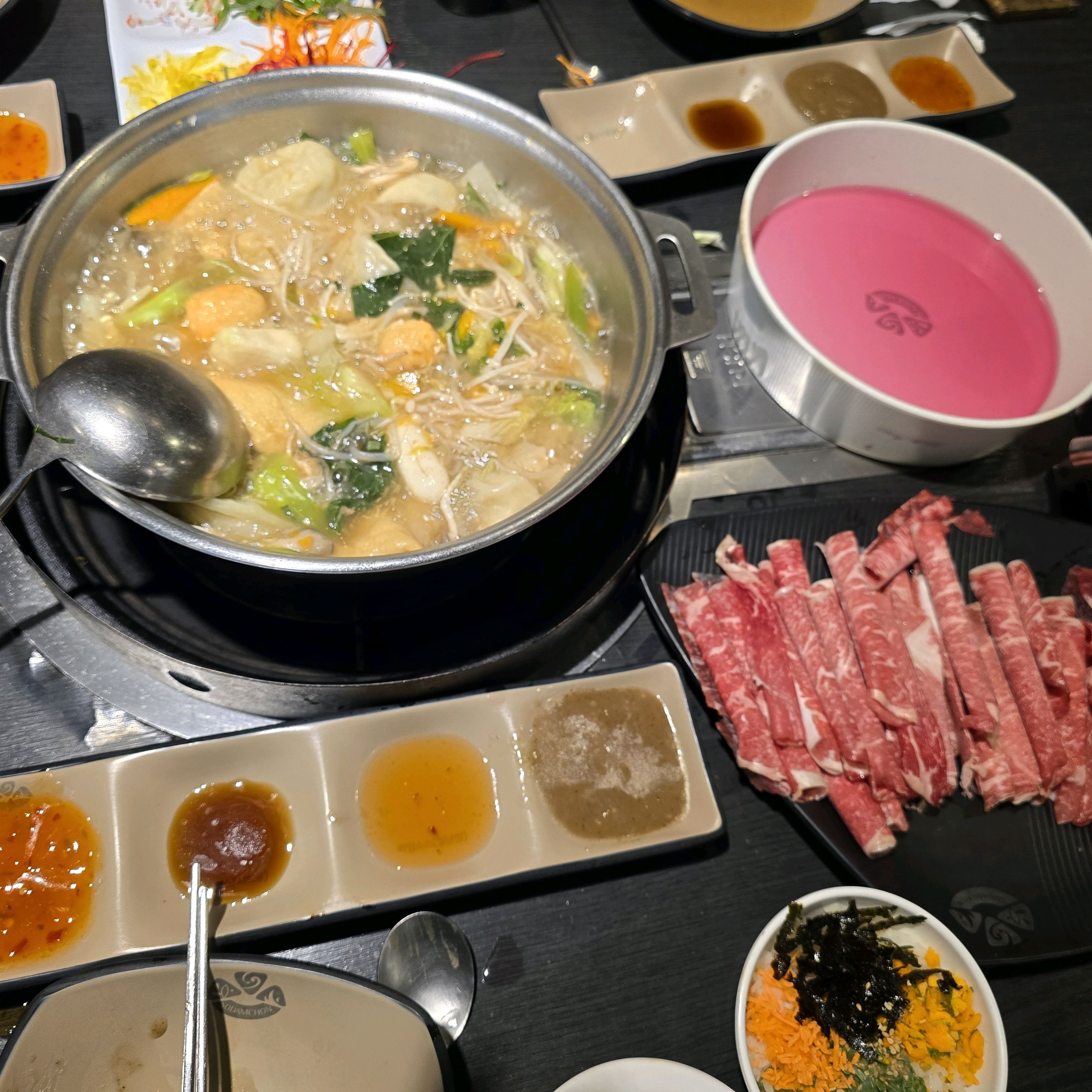 채선당과 쌍벽을 이루는 샤브샤브 맛집 아이들이 쿠우쿠우 보다 맛있다니 뿌듯해요ㅎㅎ - 봉천동 맛집 소담촌 봉천현대시장점