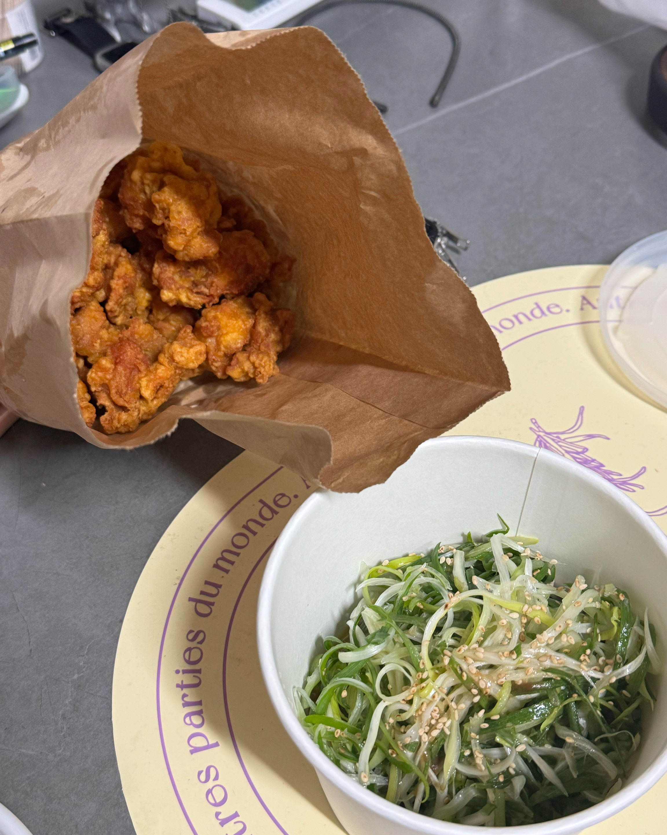  한국 서울 잠실역 주변 치킨 전문점 맛집 옛날통닭호프 잠실동점
