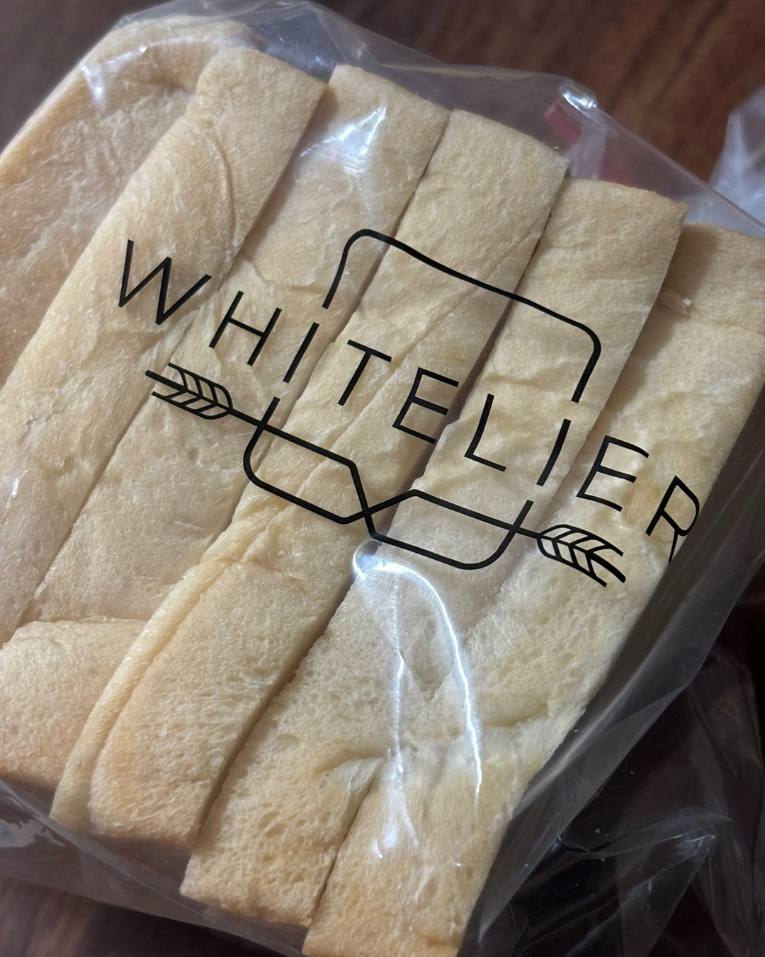 버터 풍미는 여전히 좋다 - 일산 맛집 화이트리에 일산점