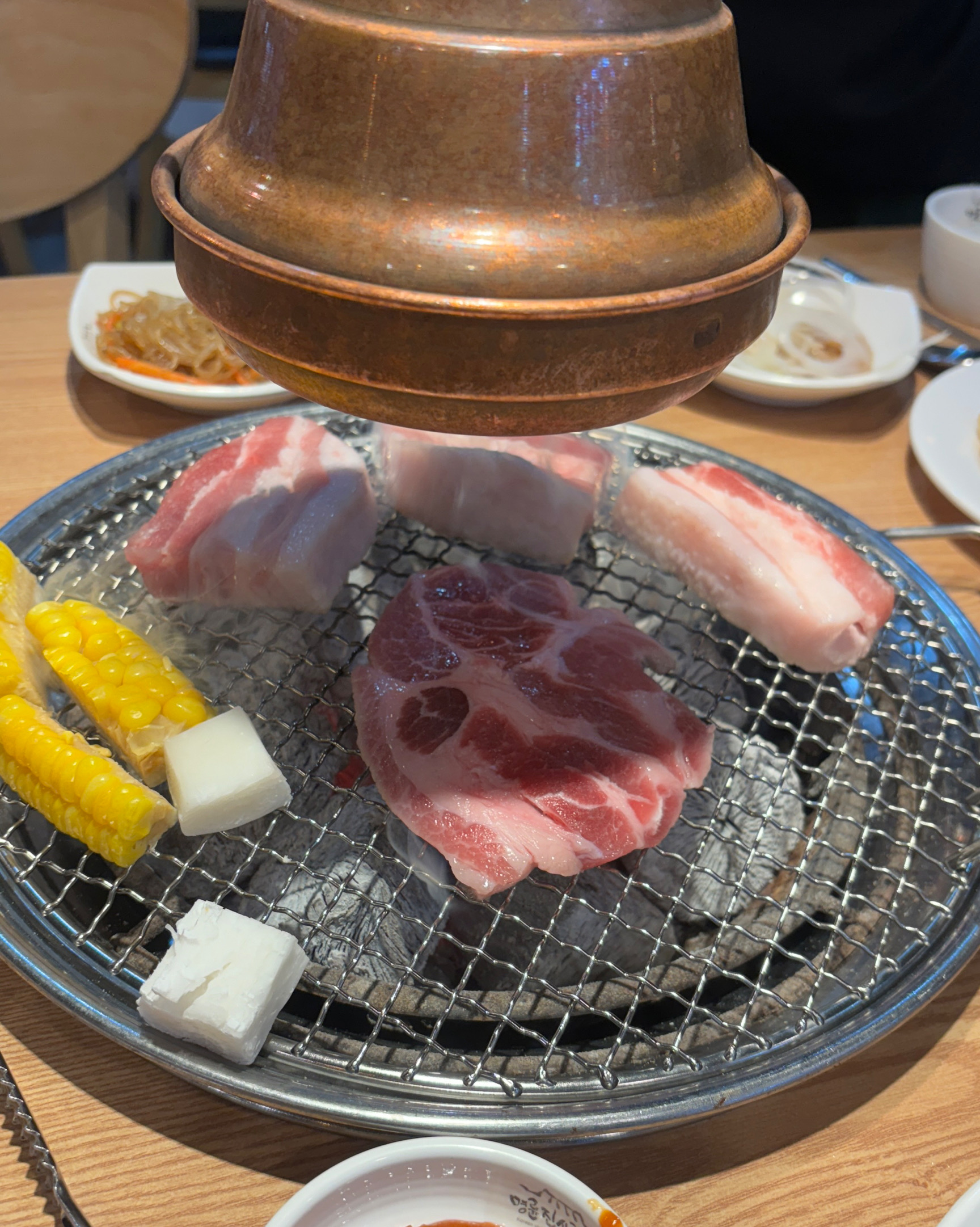 사장님 넘넘 친절하시구 고기 질도 너무 괜찮아서 친구들이랑 수능끝나고 맛있게 먹었어용🥹🍀🍀