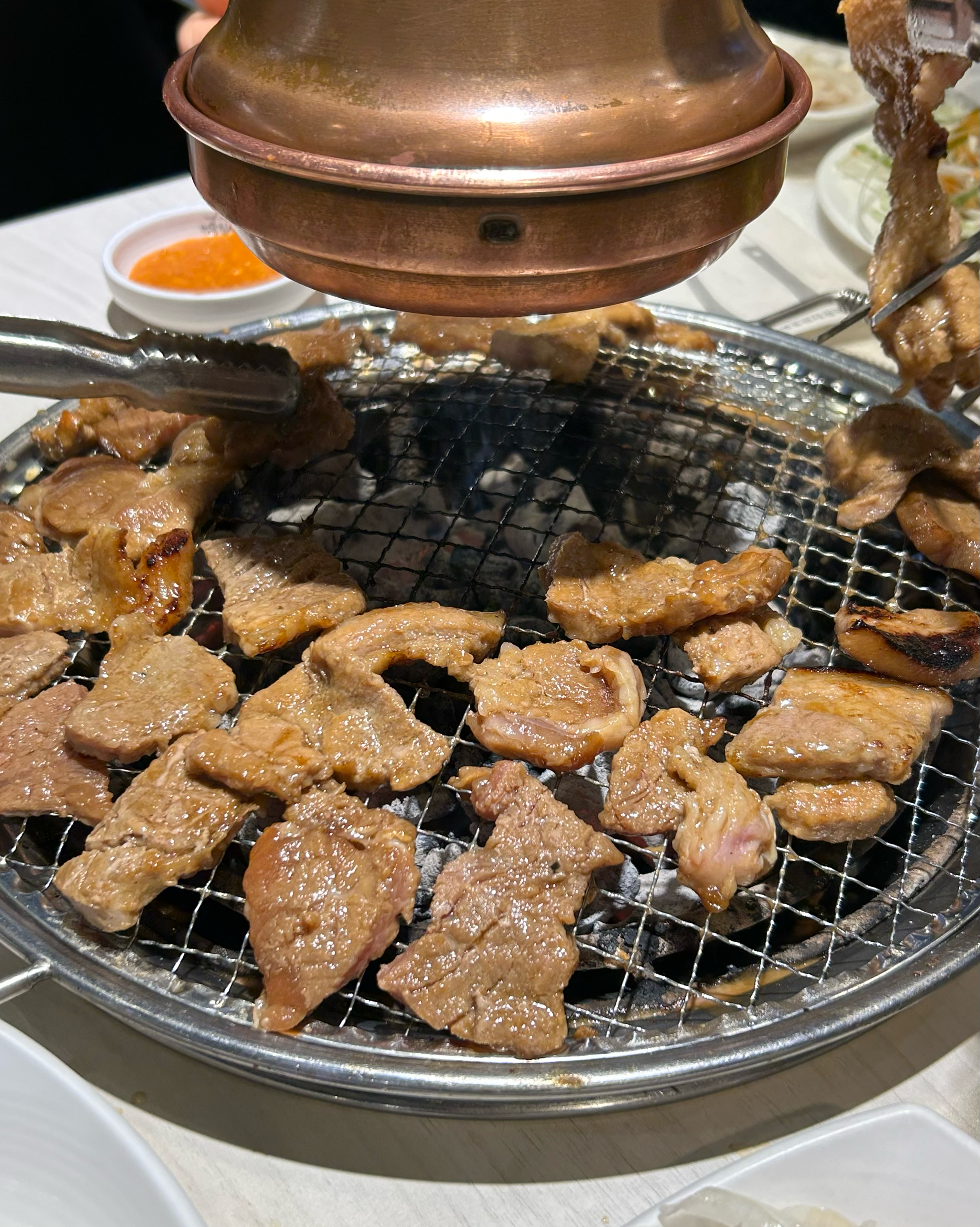 사장님이 친절하시고 고기도 맛있었어요~ 덕분에 가족들과 기분좋게 저녁식사 하고왔습니다 :)