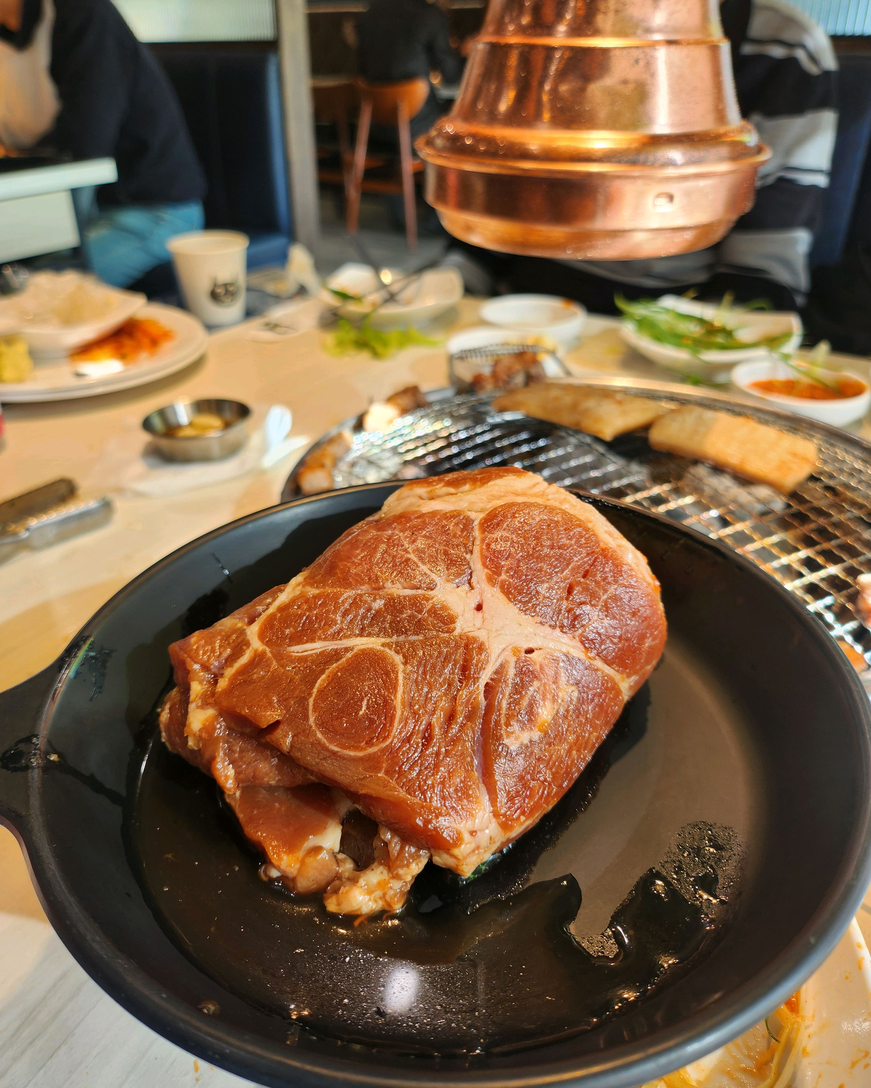 고기 질 상당히 괜찮고 쾌적합니다. - 운정호수공원 맛집 명륜진사갈비 파주운정호수공원점