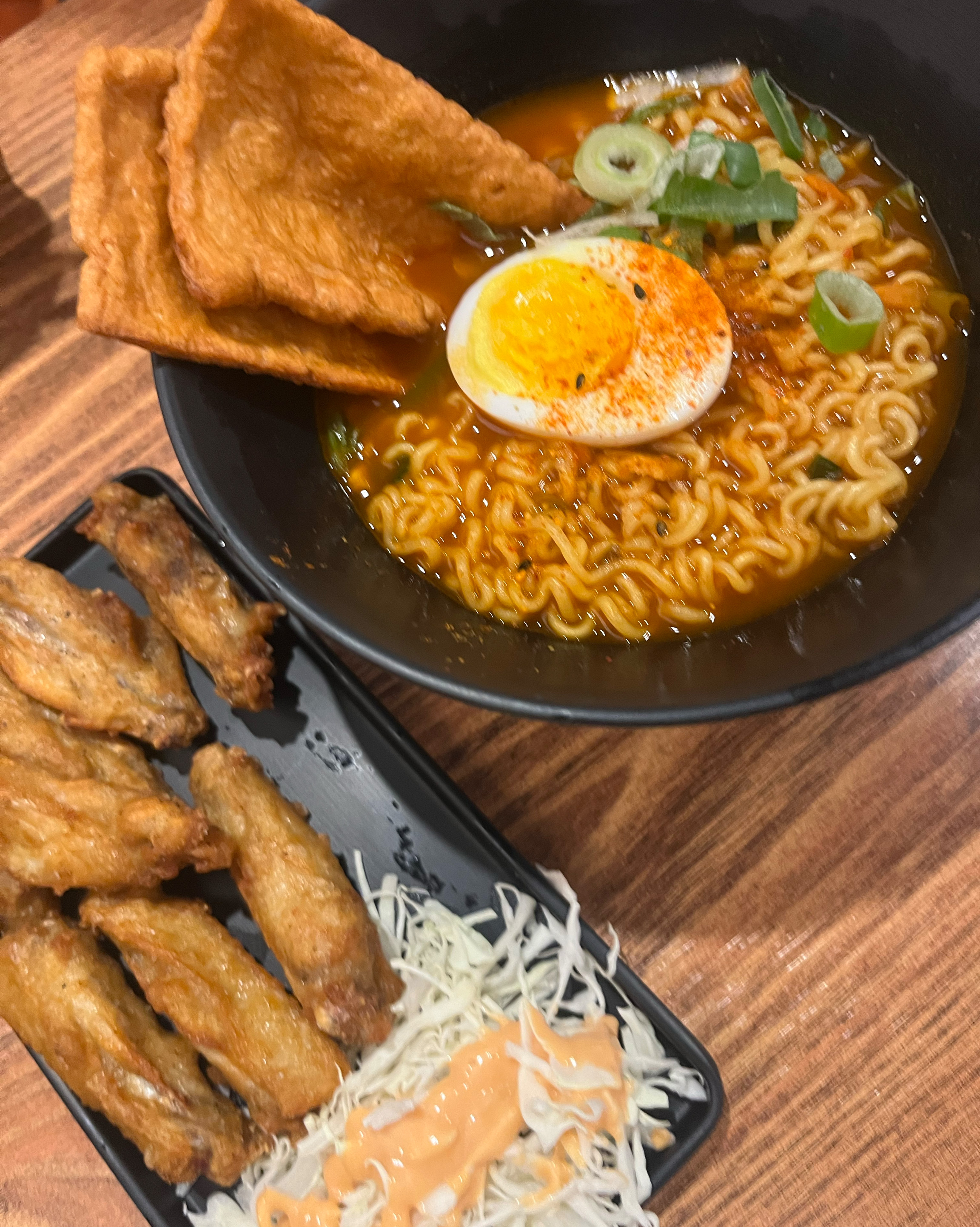 남자친구랑 오랜만에 천호데이트 왔는데 안주도 맘에 들고 맥주도 맛있었어용ㅎㅎ 간단하게 한