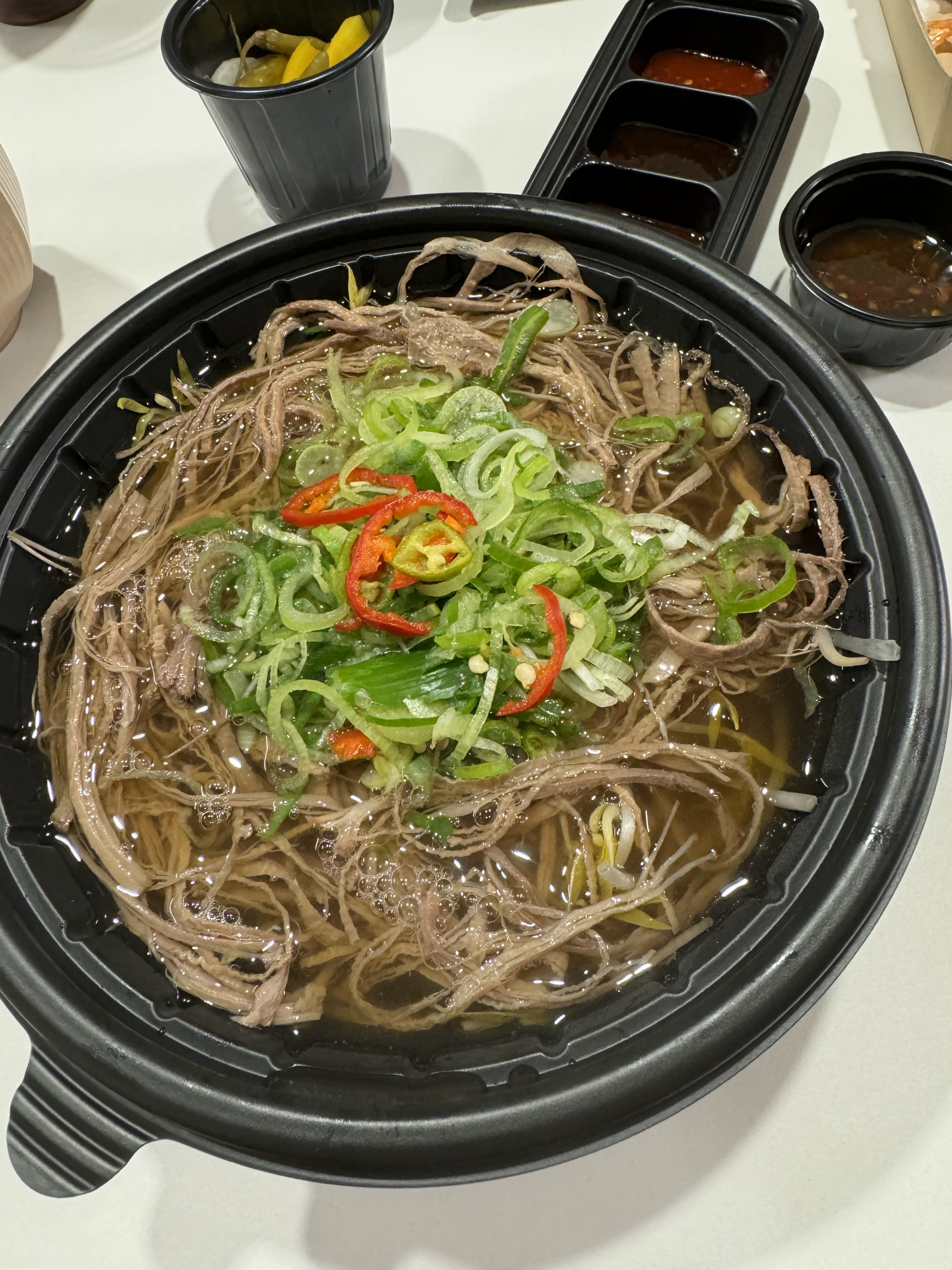 친구와 브런치로 포장해와서 먹었어요! 포장도 완벽해서 매장에서 먹는것만큼 맛있더라구요ㅋㅋ 